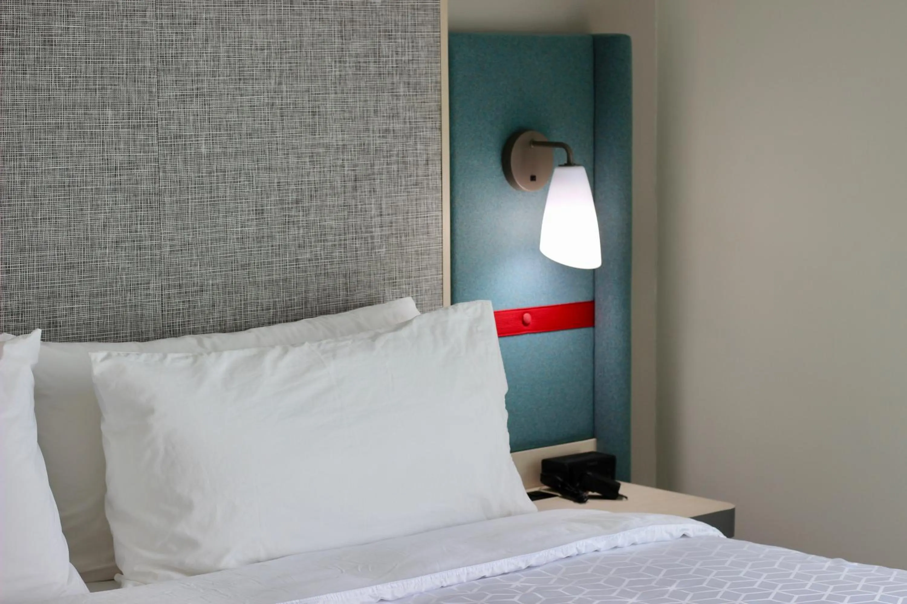 Bed in avid hotels - Guadalajara Av Vallarta Pte by IHG