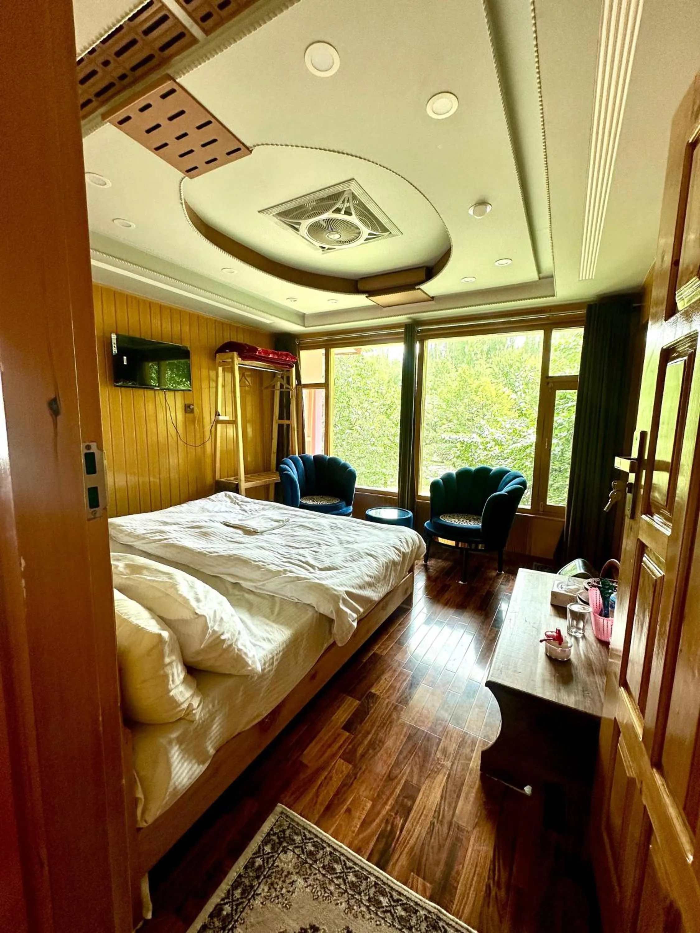 Bed in North Palace Khaplu