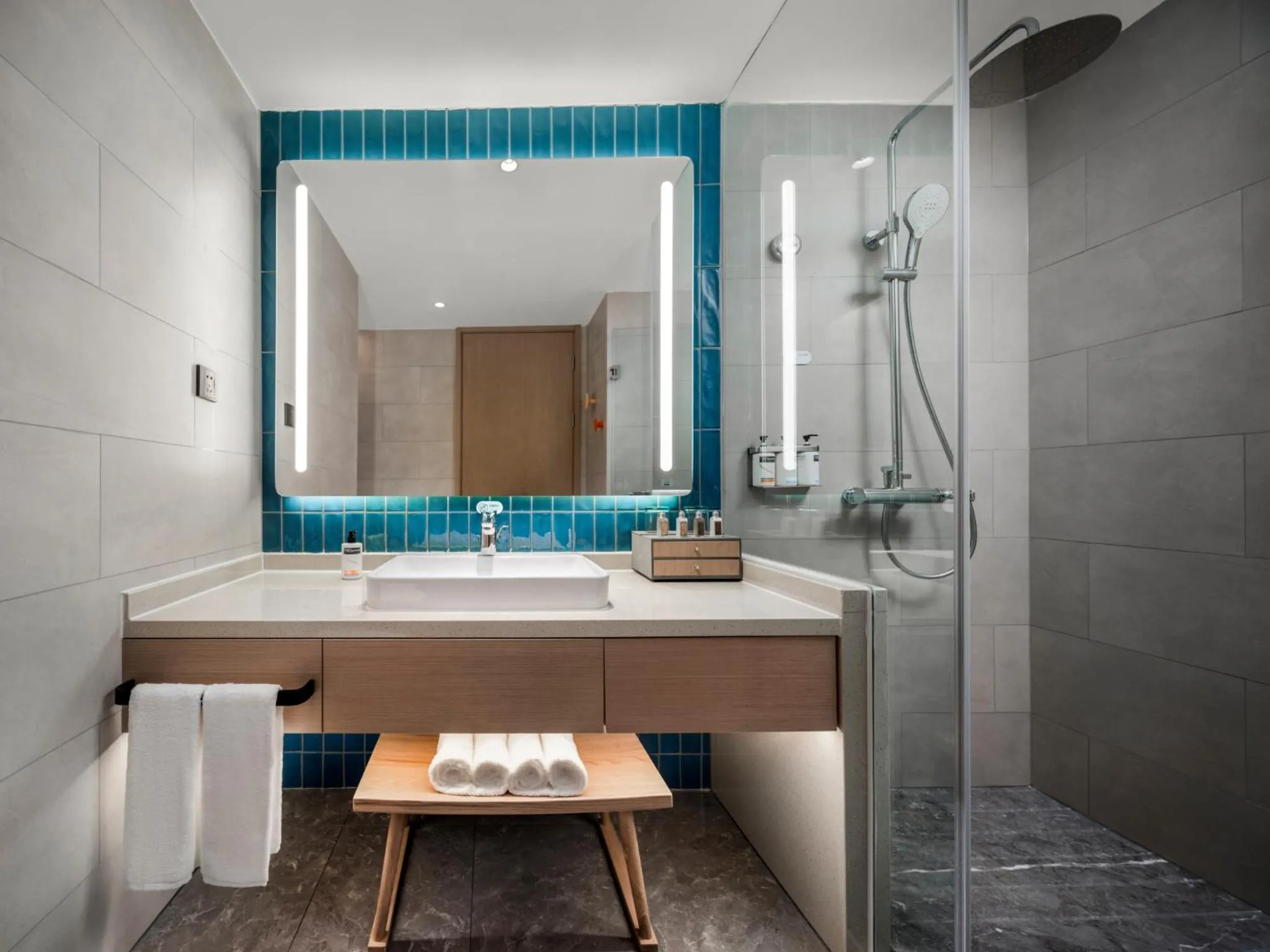 Toilet in Holiday Inn Express Tengchong Hot-Spring by IHG