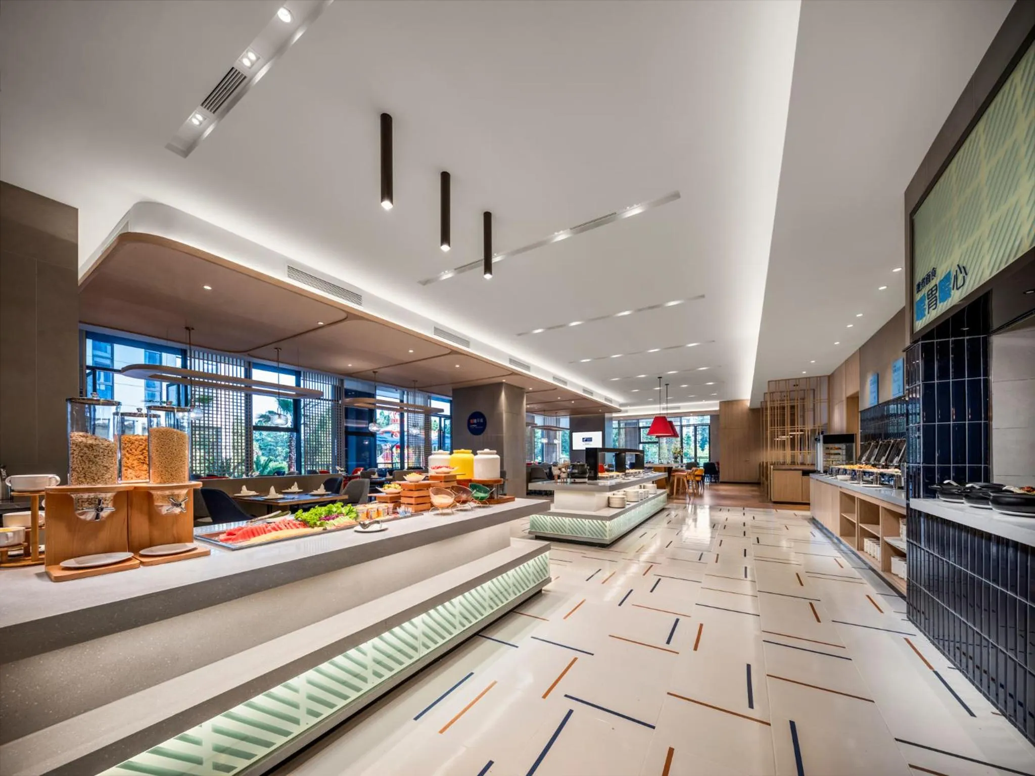 Restaurant/places to eat in Holiday Inn Express Tengchong Hot-Spring by IHG