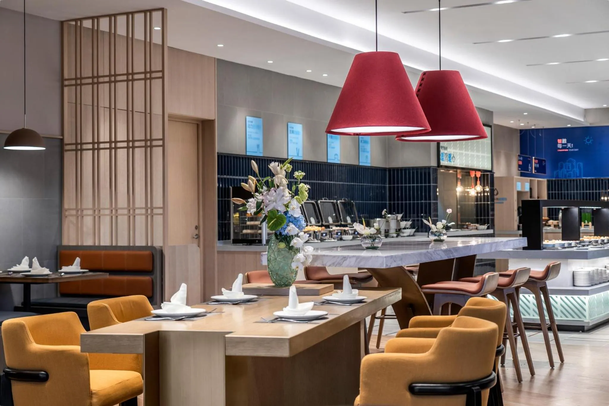 Restaurant/places to eat in Holiday Inn Express Tengchong Hot-Spring by IHG