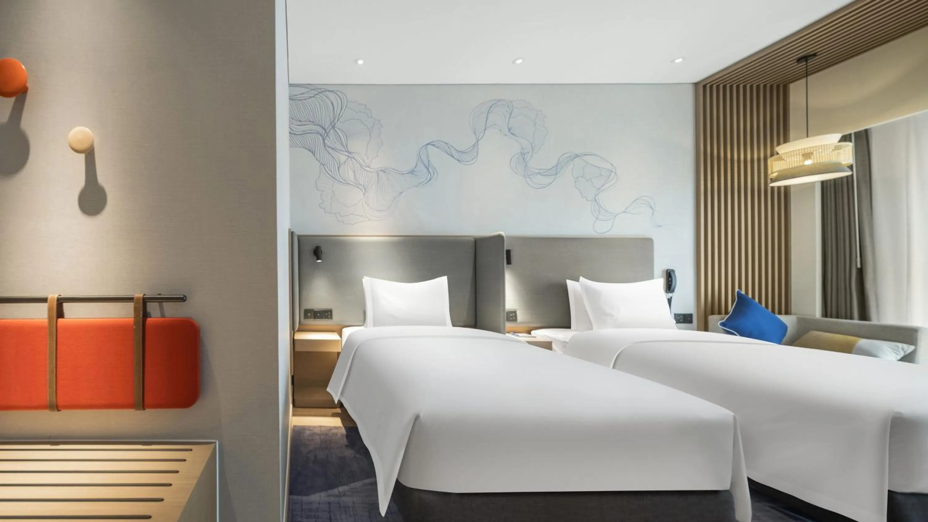 Photo of the whole room, Bed in Holiday Inn Express Tengchong Hot-Spring by IHG