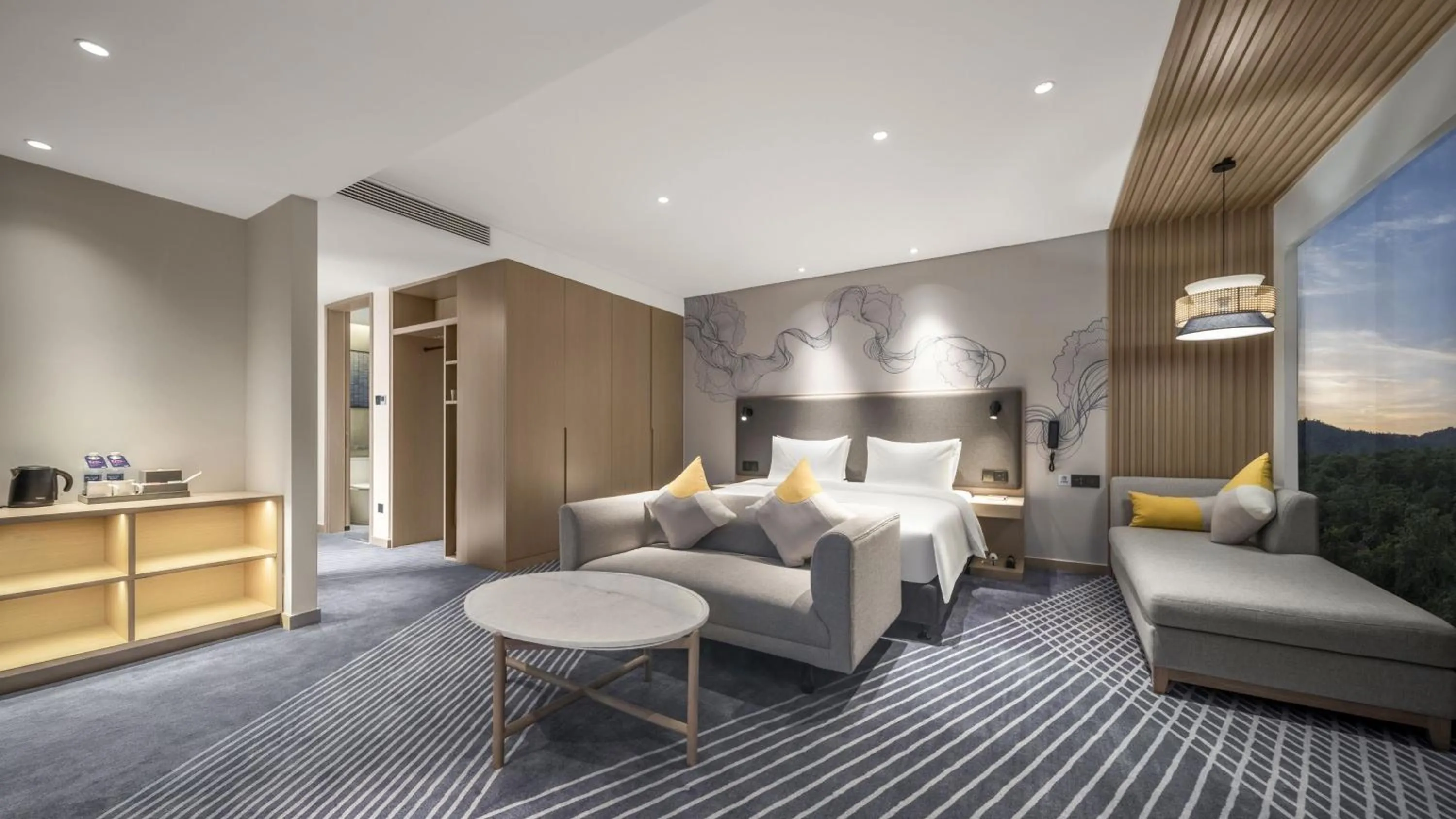 Photo of the whole room, Bed in Holiday Inn Express Tengchong Hot-Spring by IHG