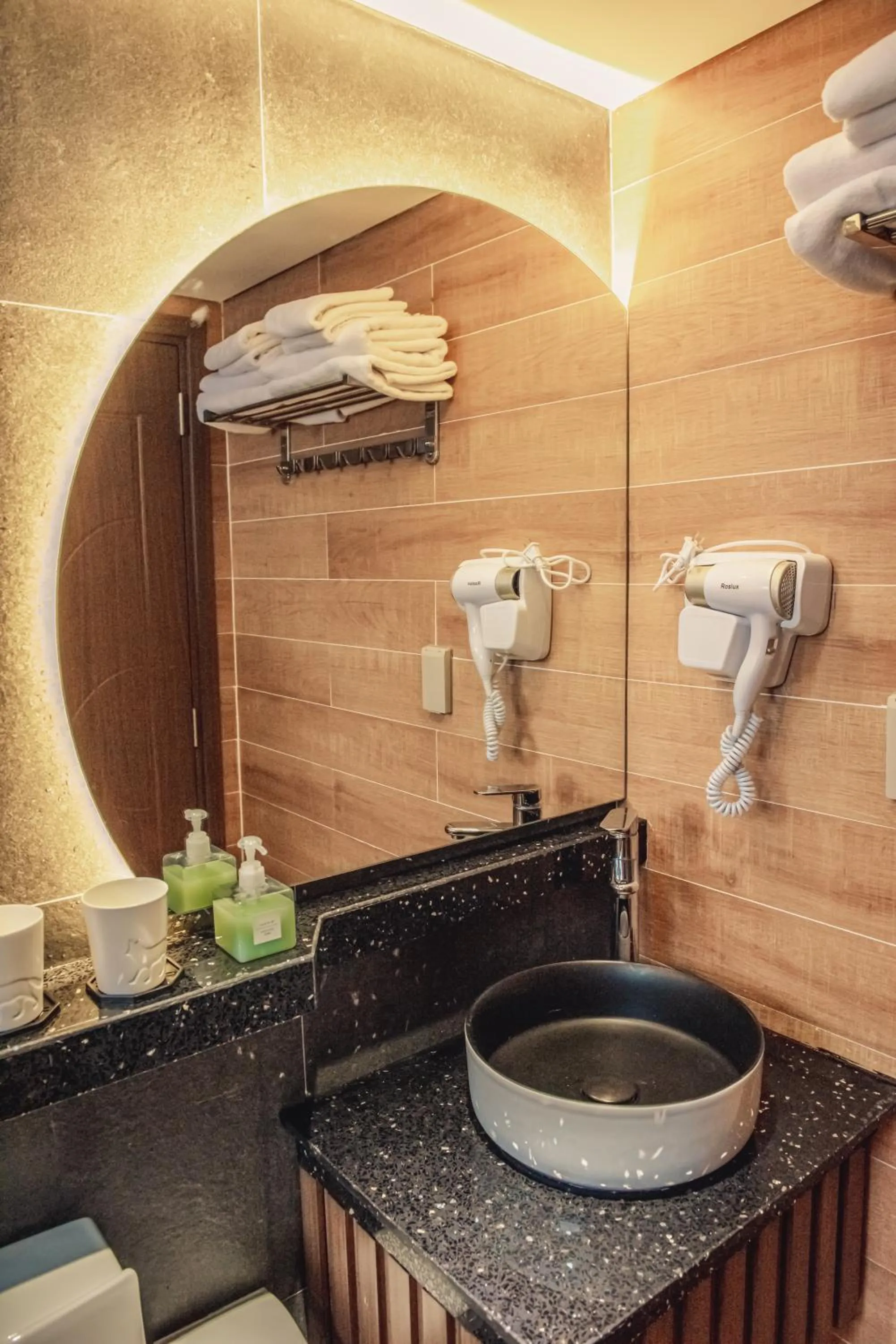 Bathroom in Villa Hoa Da