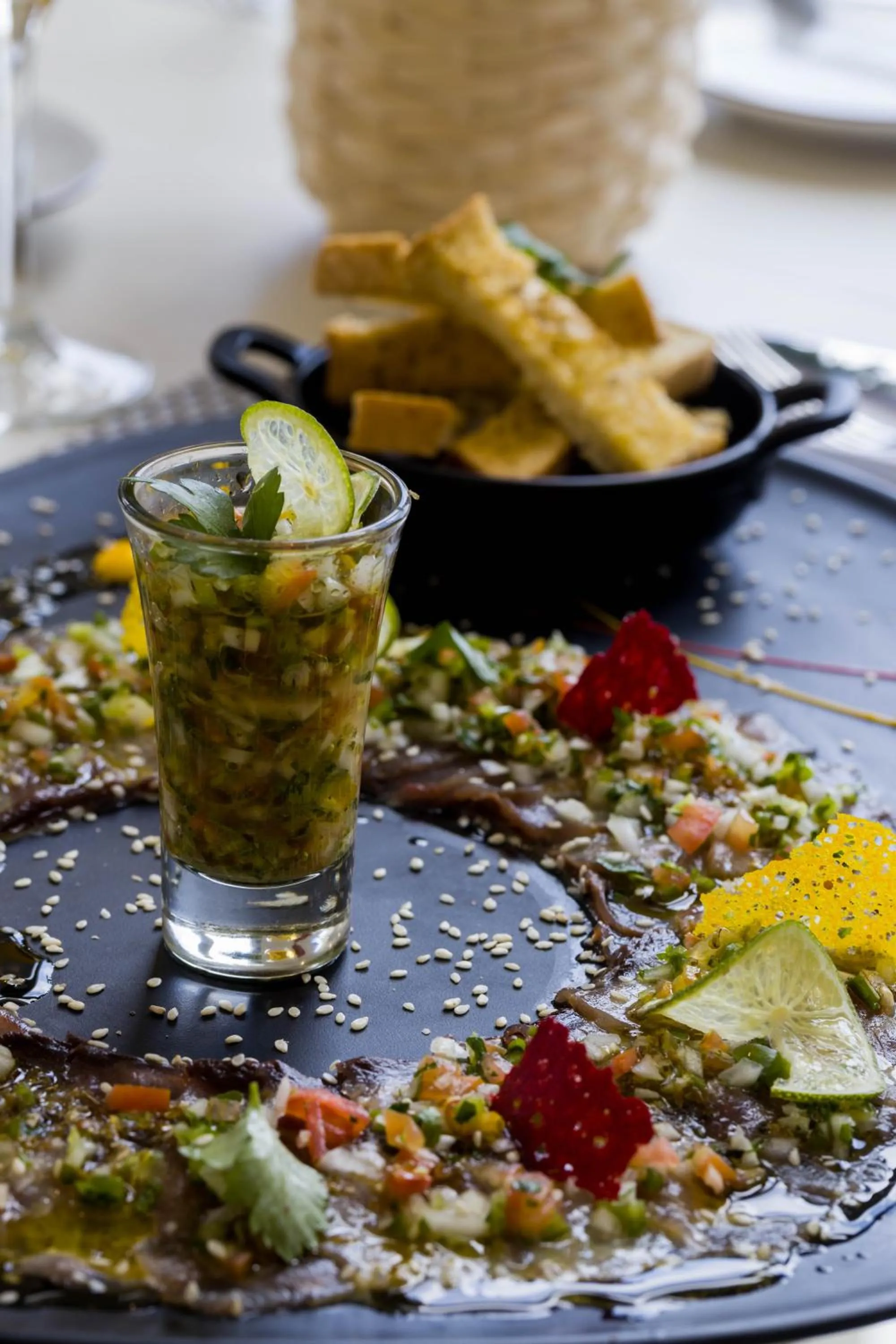 Restaurant/places to eat in Oasis Tarrafal Alfandega Suites