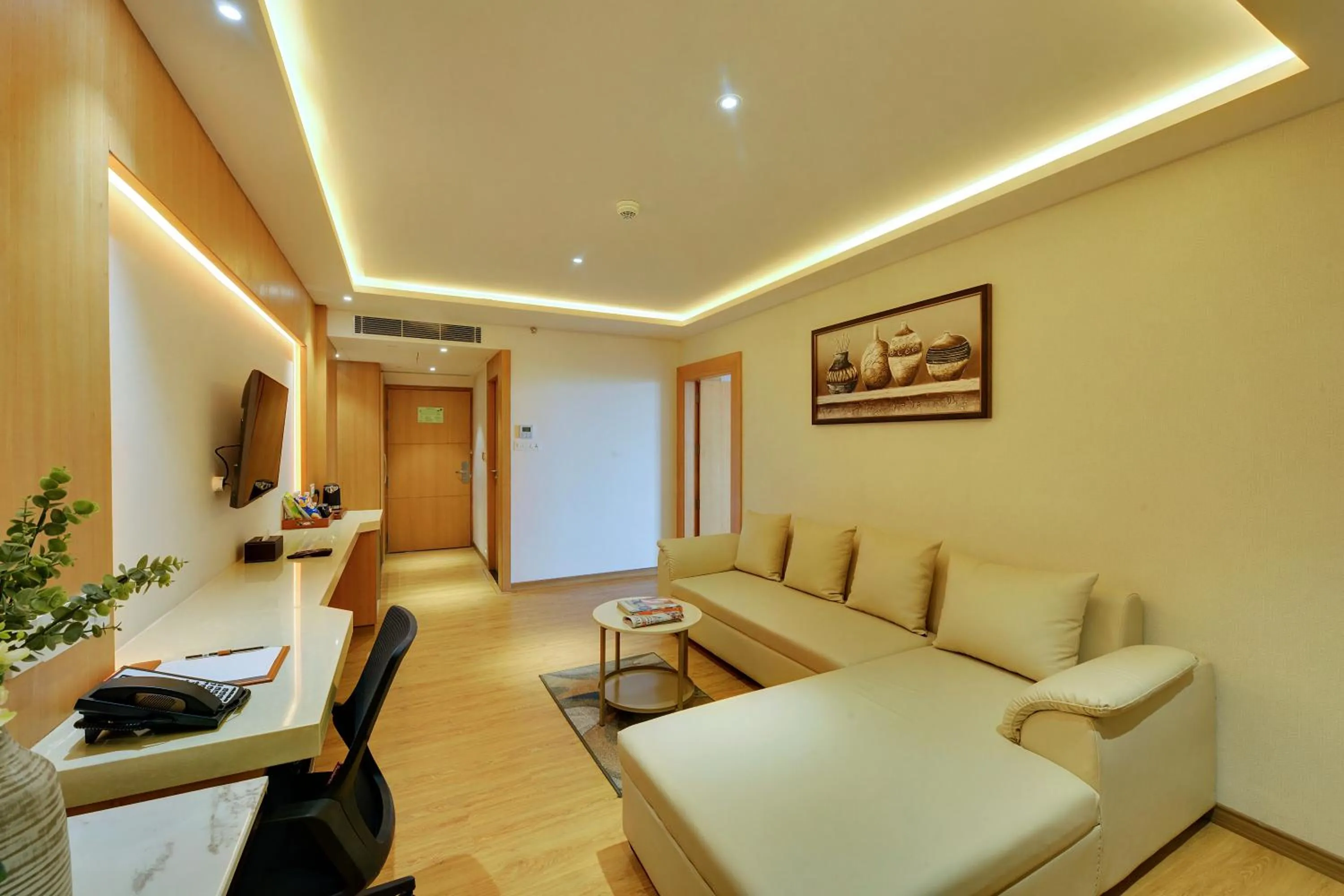 Living room in Clarion Hotel Bangalore