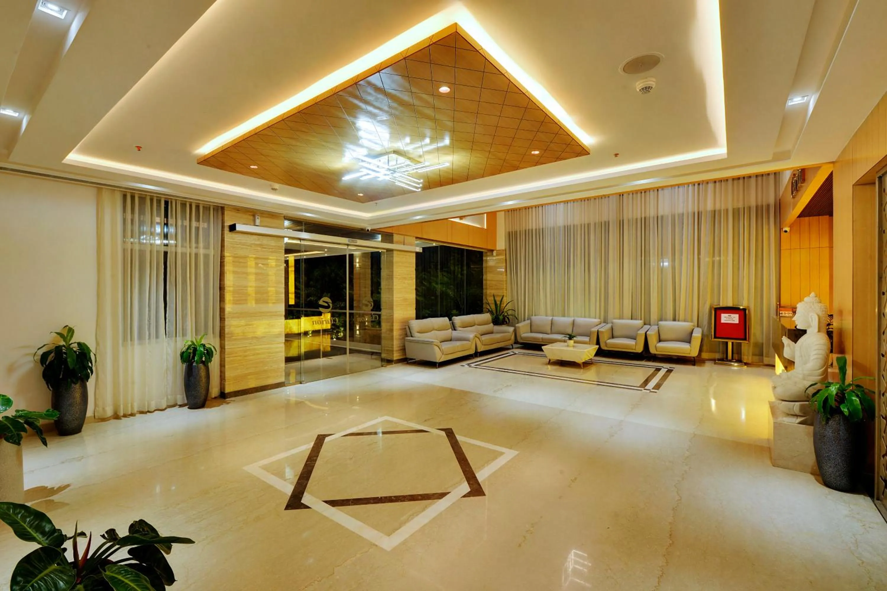 Lobby or reception in Clarion Hotel Bangalore