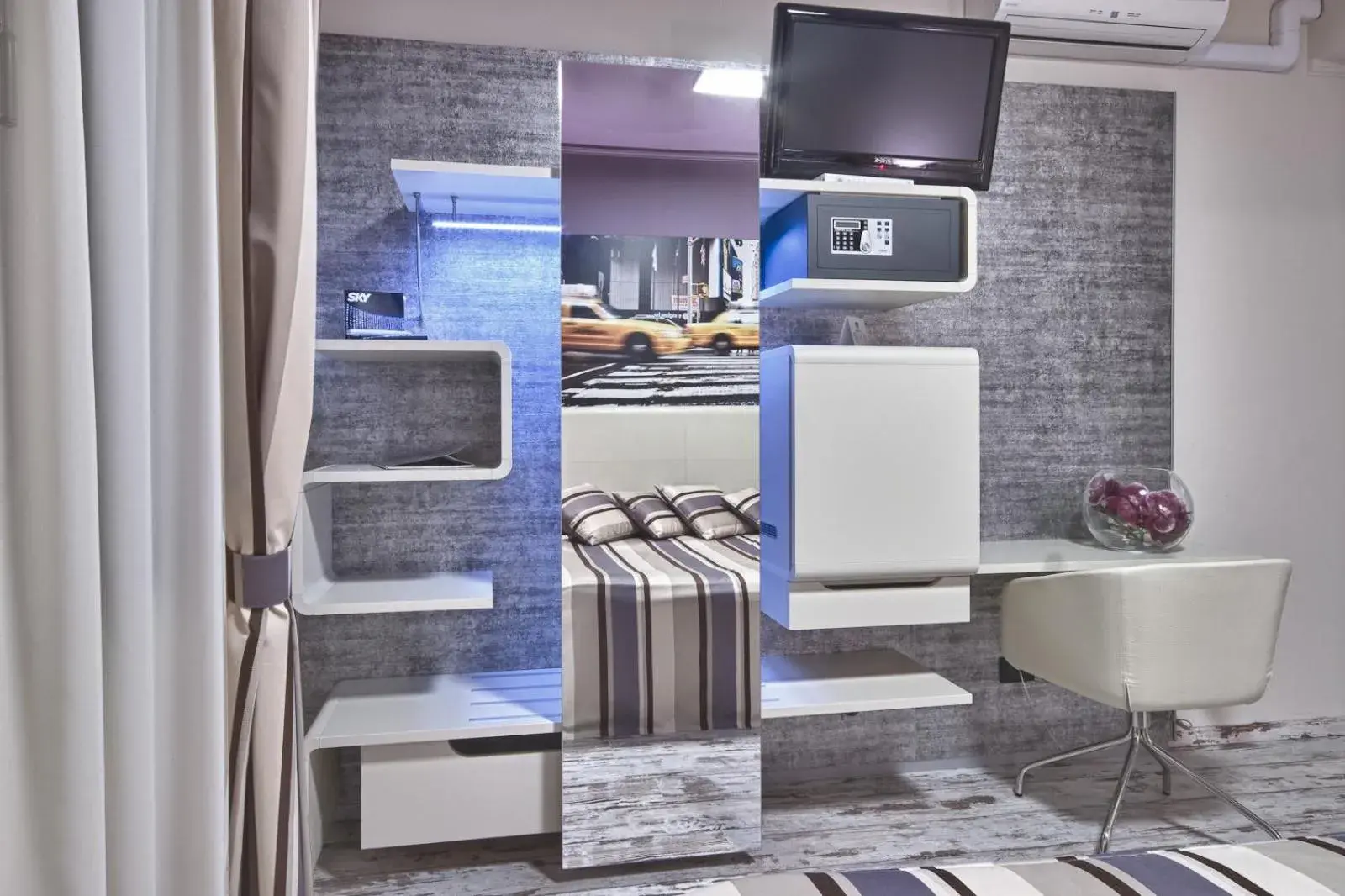 Quadruple Room in Hotel Le Palme Quadruple Room in Hotel Le Palme