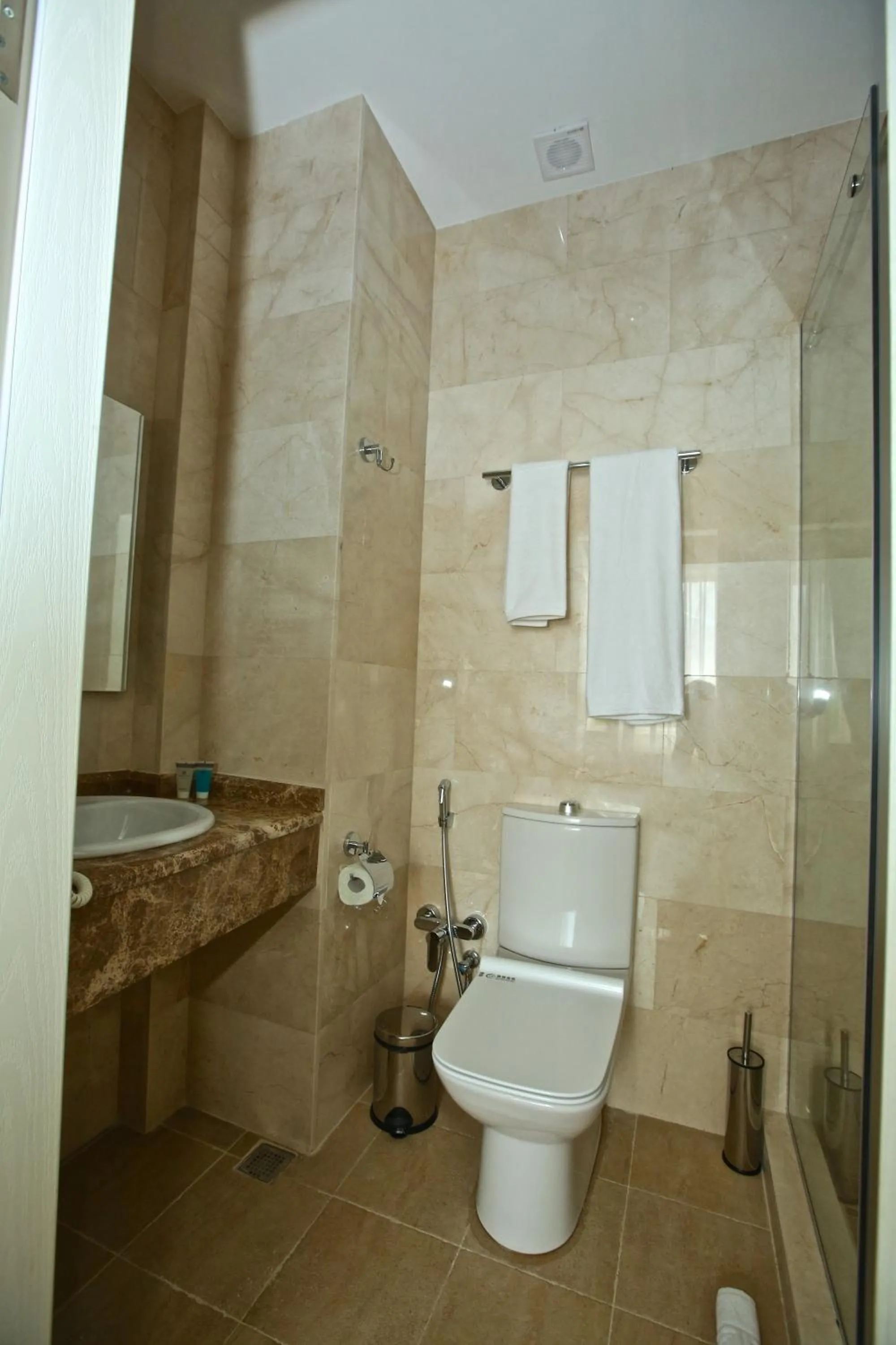 Bathroom in Miraj Hotel