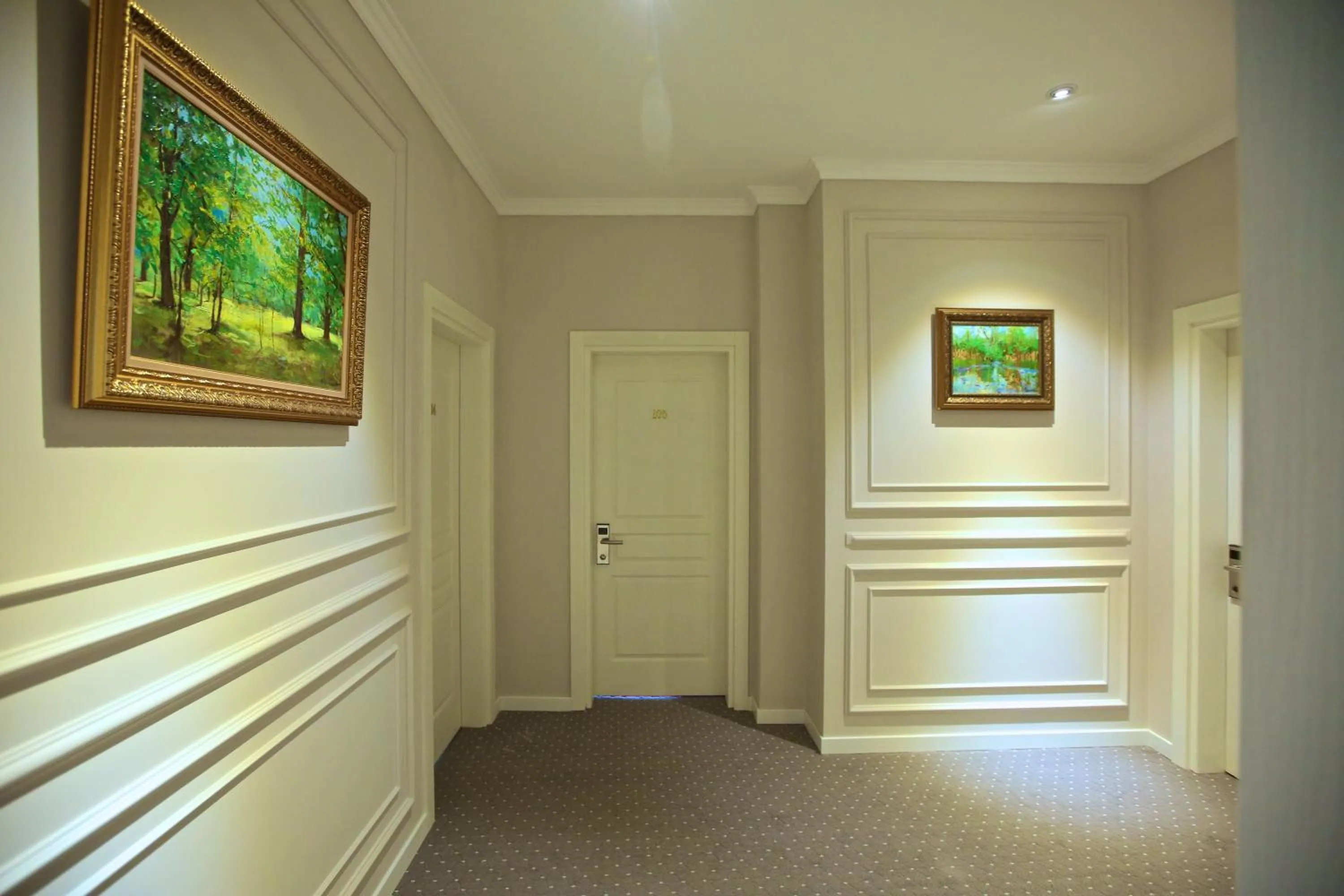 room service in Miraj Hotel