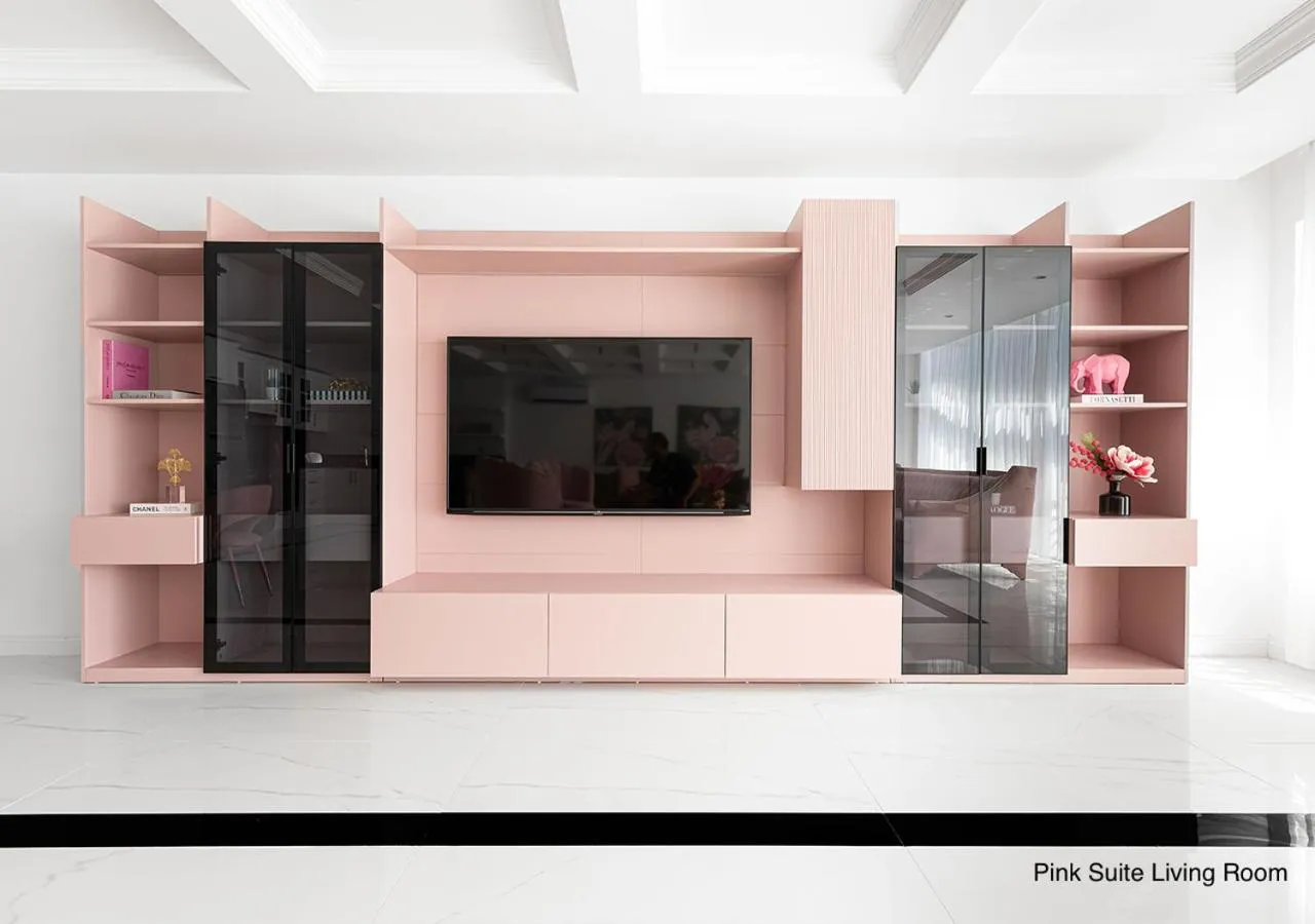 Communal lounge/ TV room in Luxury Suites by NOK ISTANBUL NISANTASI