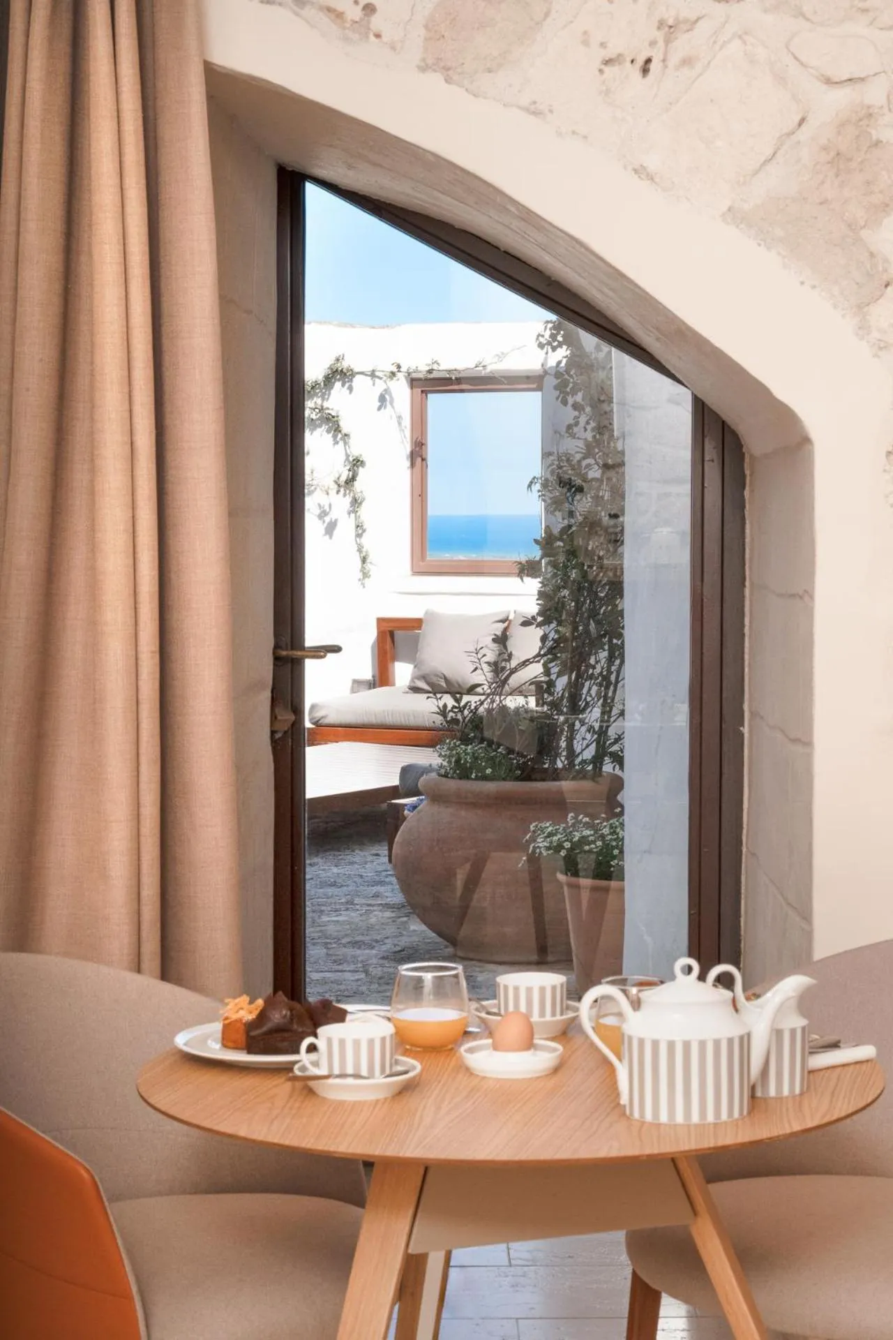 Patio in La Sommità Relais & Chateaux