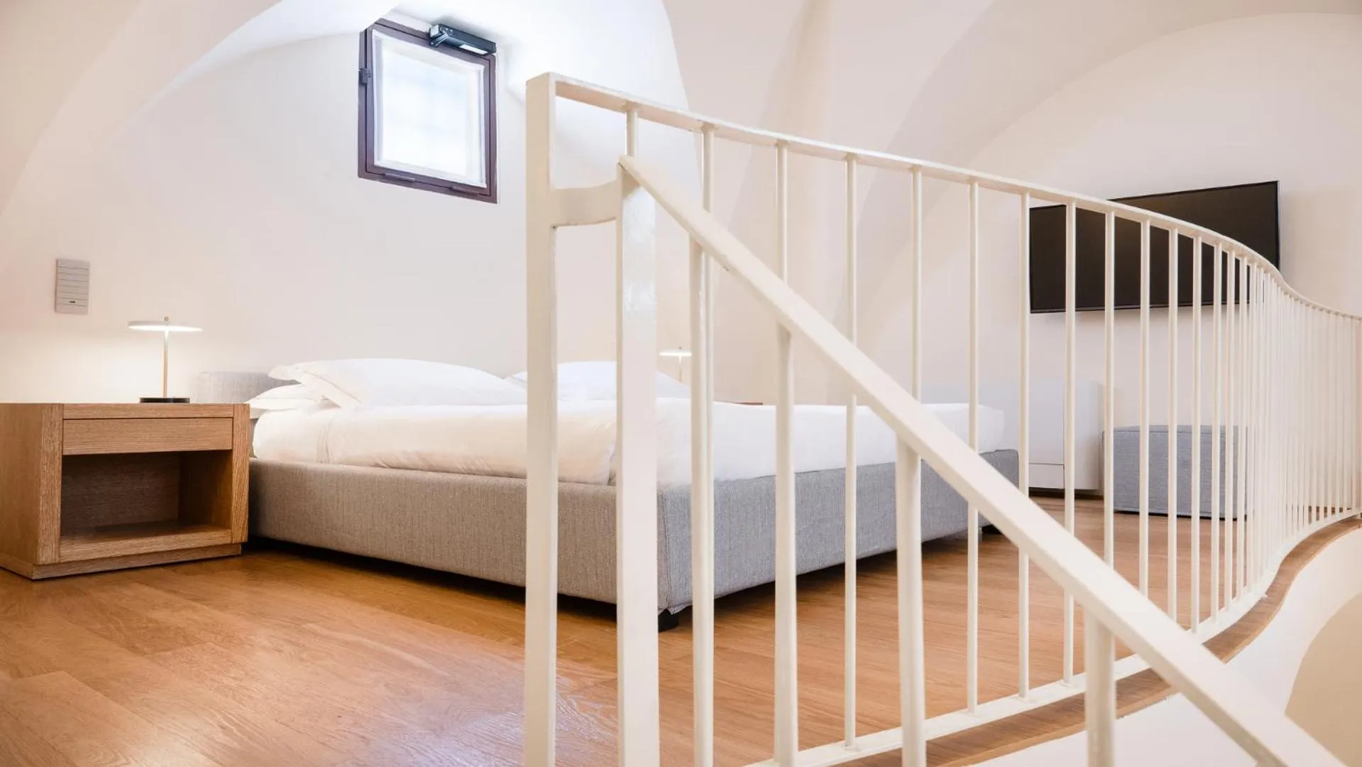 Bedroom, Bed in La Sommità Relais & Chateaux