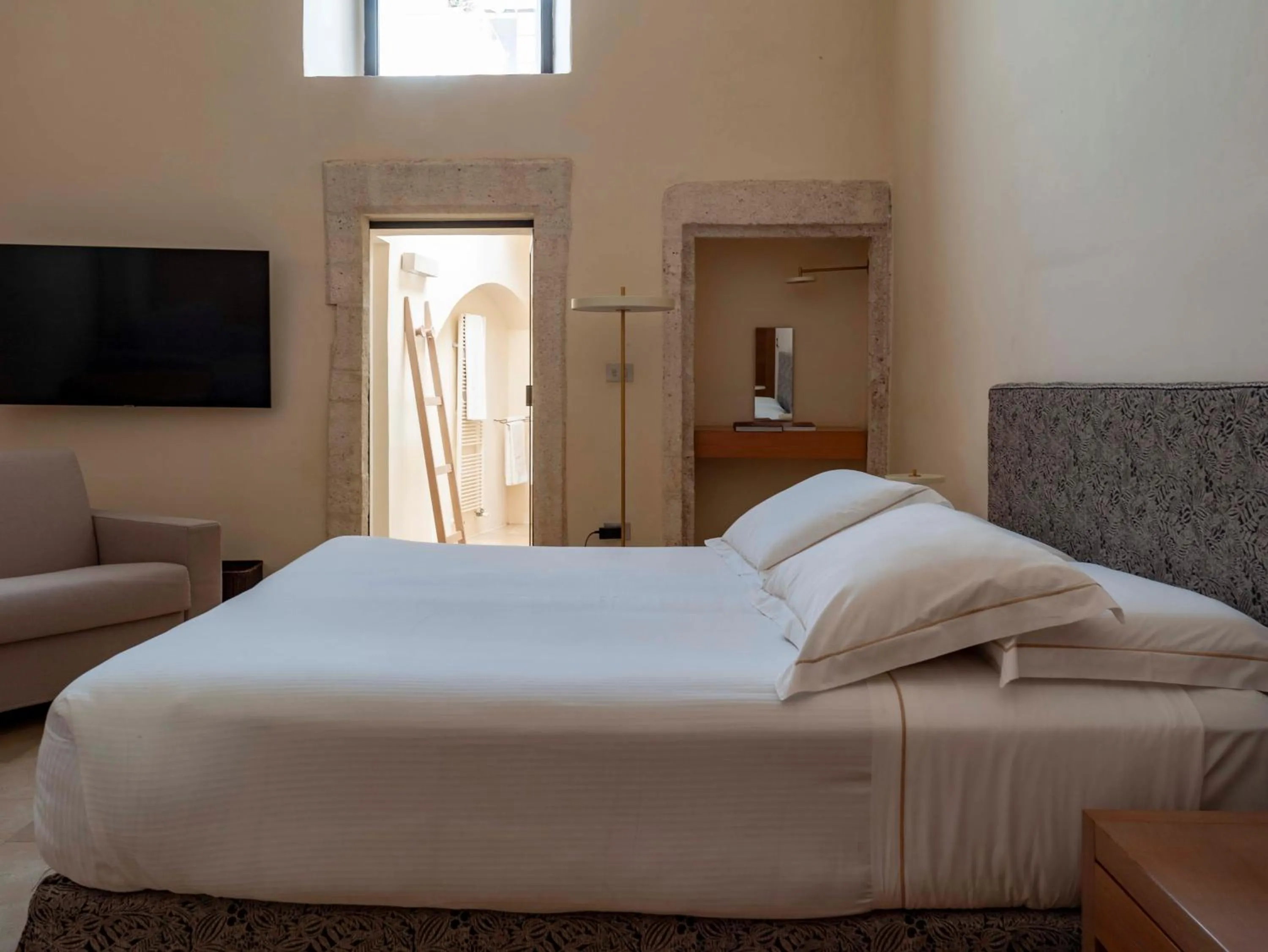 Bed in La Sommità Relais & Chateaux