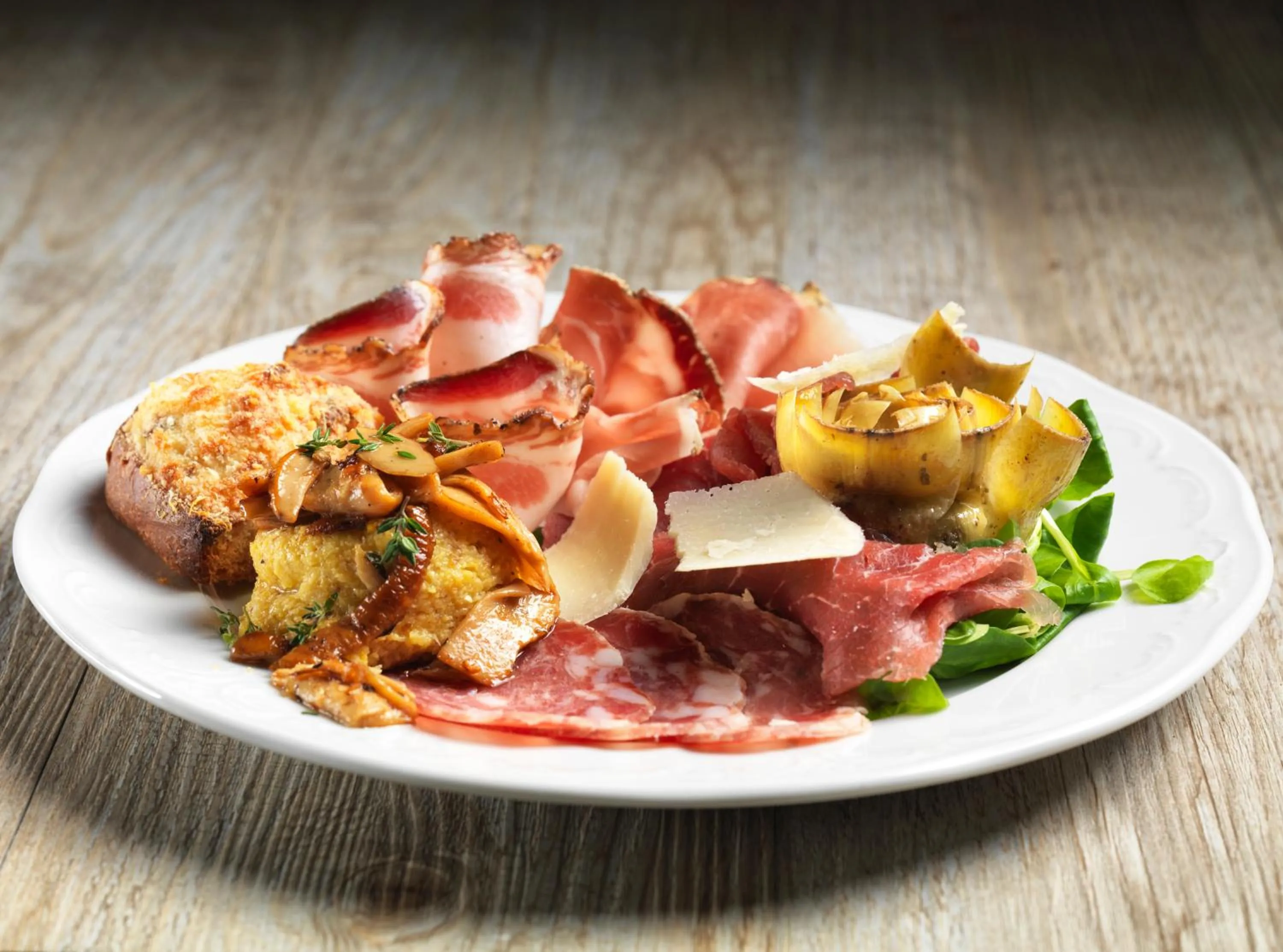 Restaurant/places to eat in Hotel Miralago