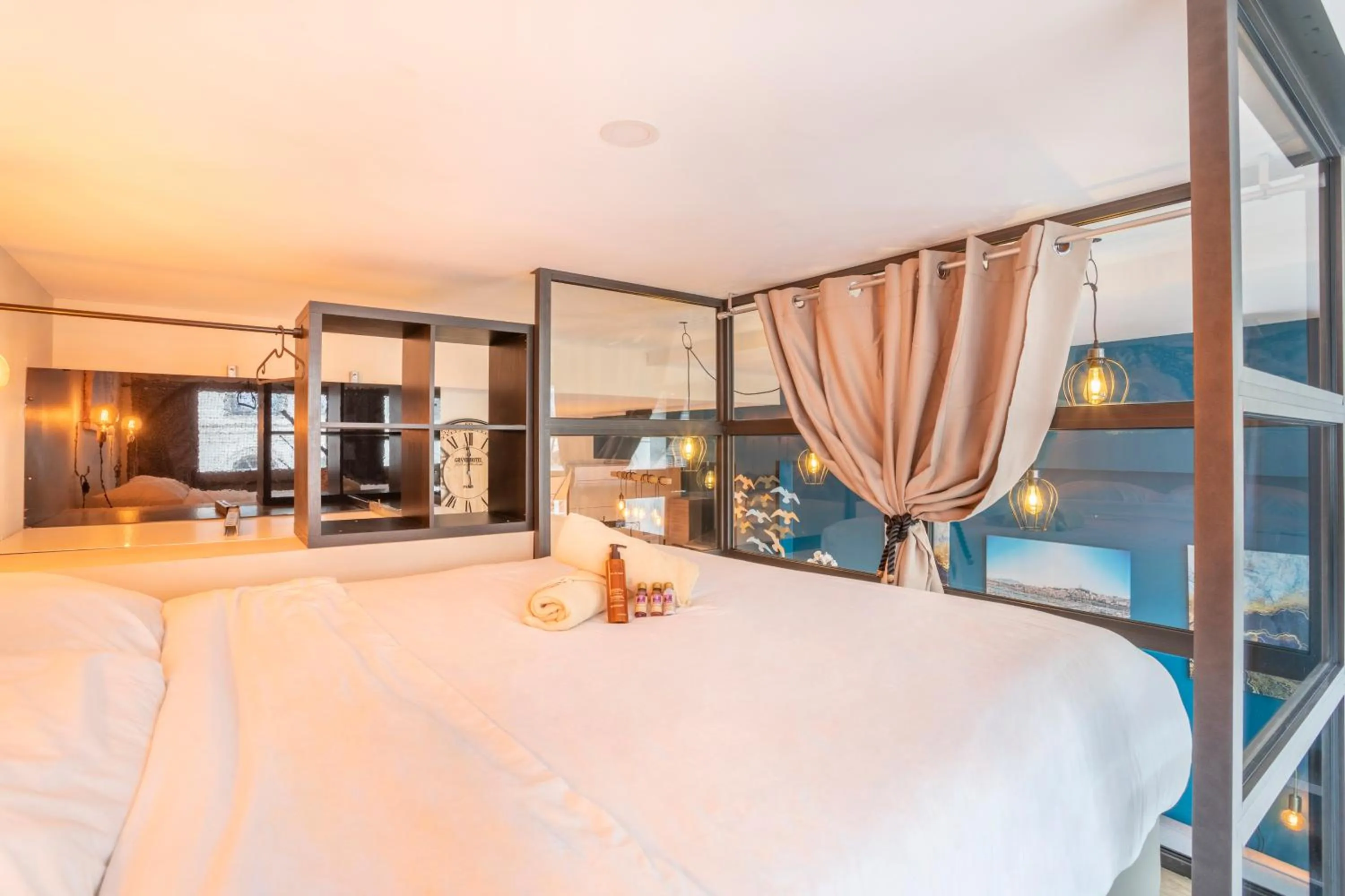 Bed in ADIRA Résid'Marseille Vieux-port 2 étoiles