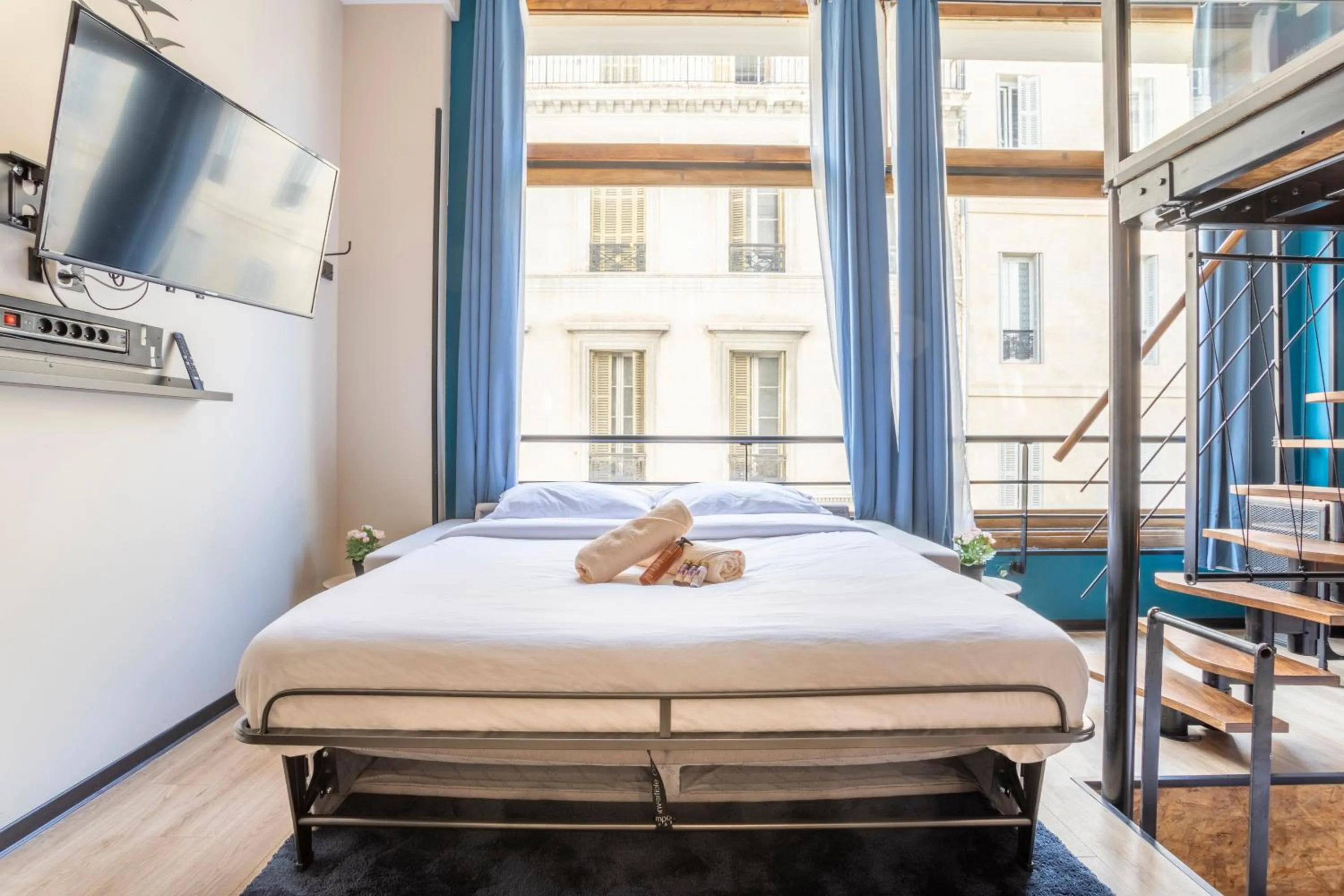 TV and multimedia, Bed in ADIRA Résid'Marseille Vieux-port 2 étoiles