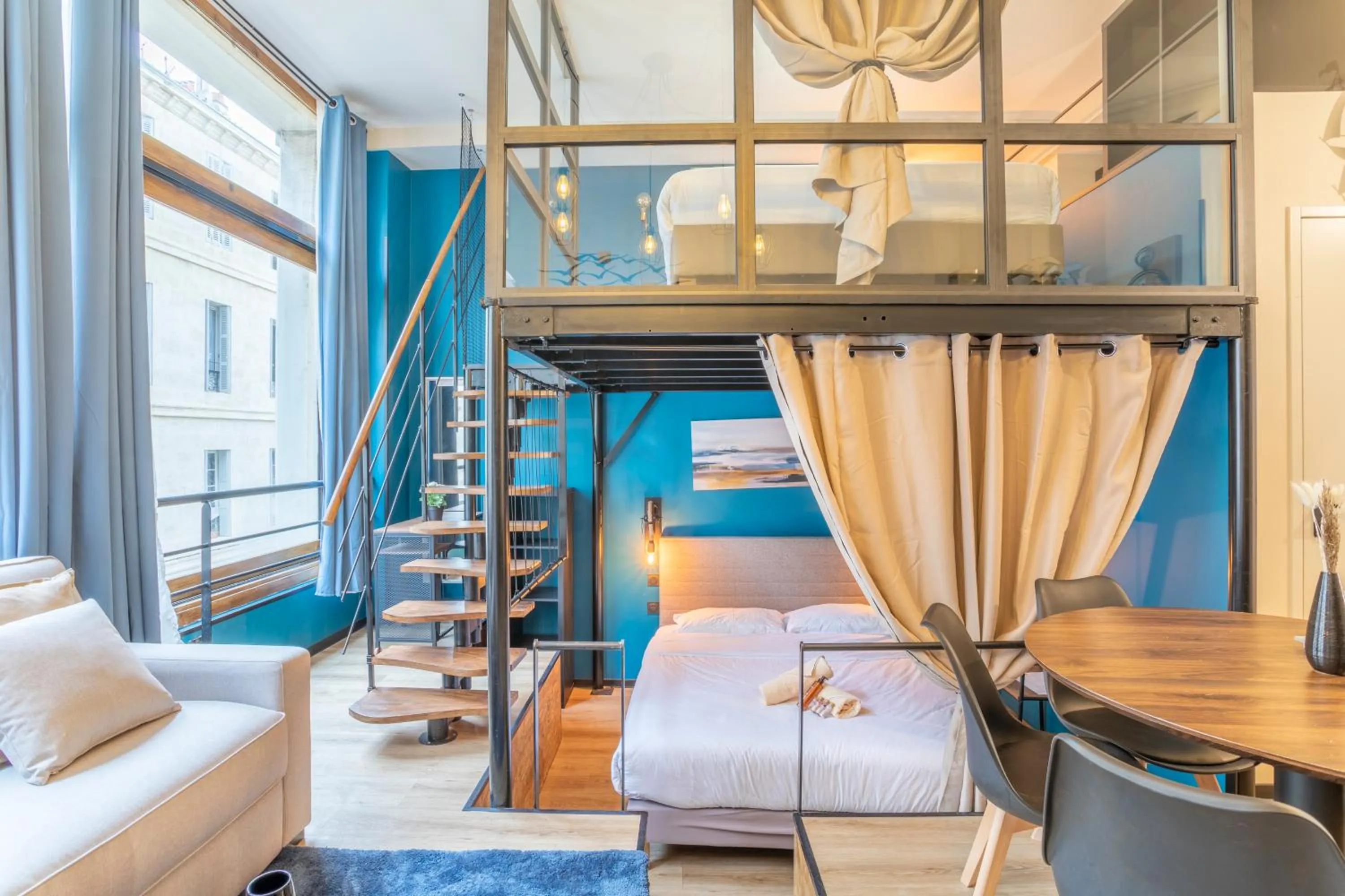 Bed in ADIRA Résid'Marseille Vieux-port 2 étoiles