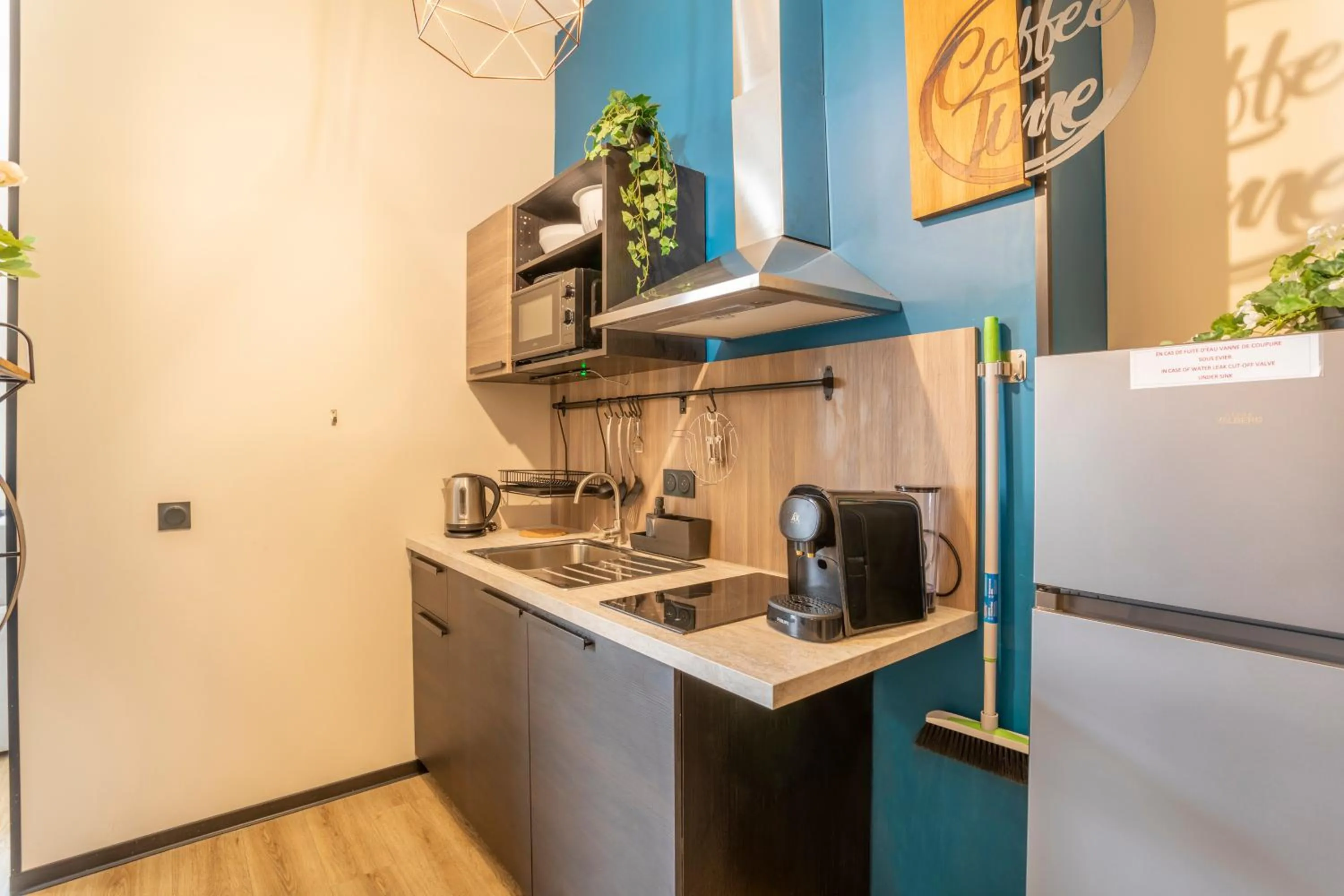 Coffee/tea facilities in ADIRA Résid'Marseille Vieux-port 2 étoiles