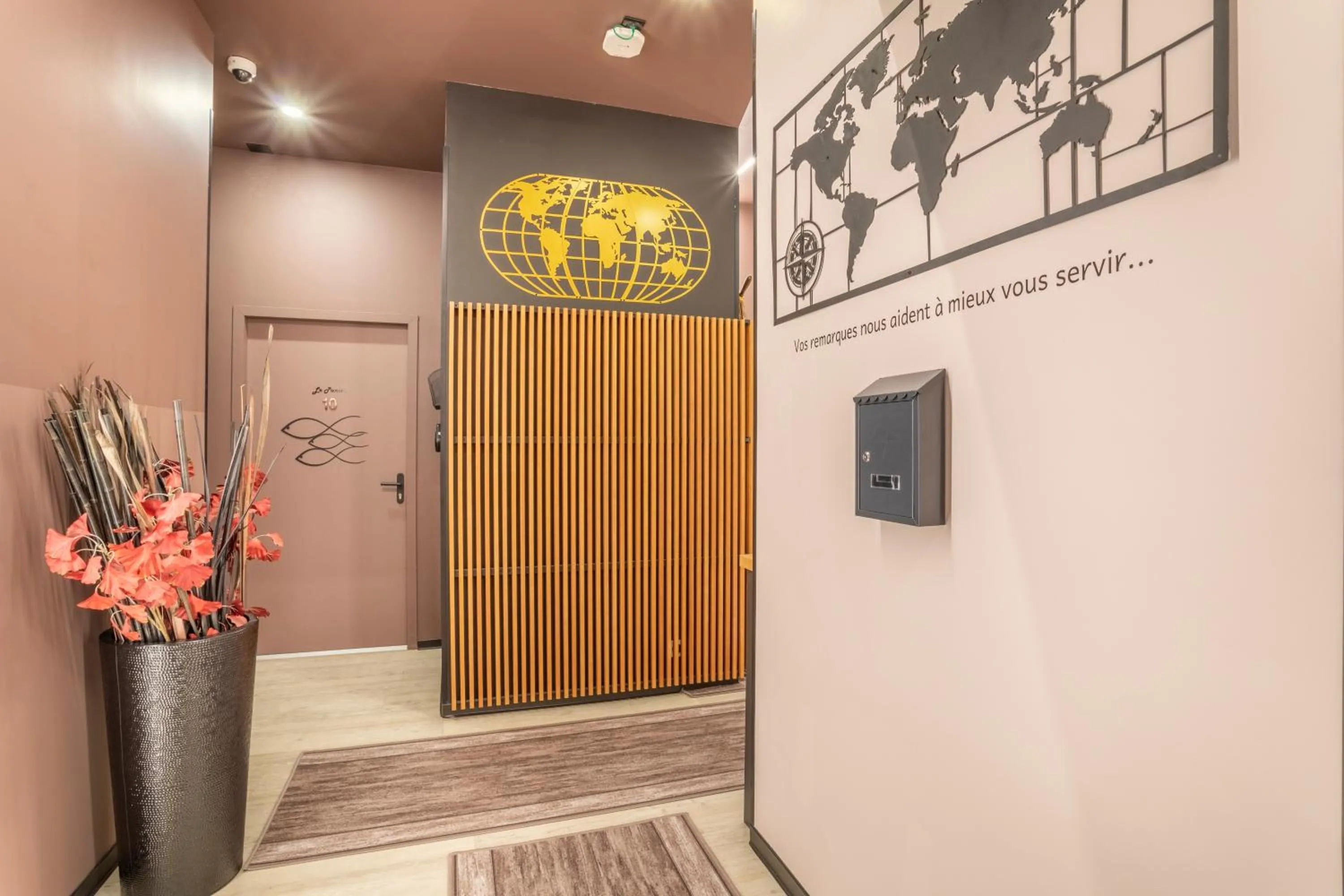 Property logo or sign in ADIRA Résid'Marseille Vieux-port 2 étoiles