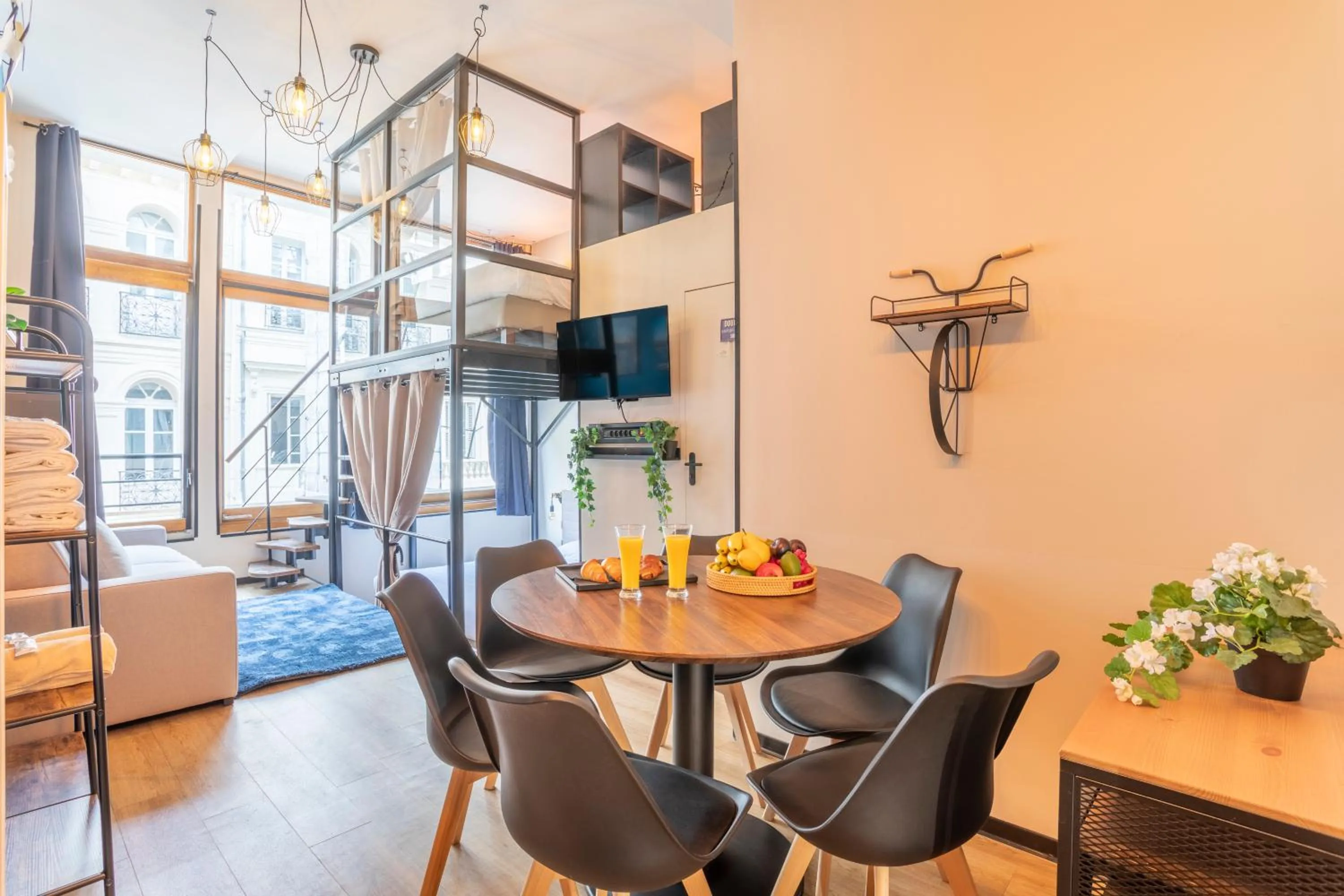 Kitchen or kitchenette in ADIRA Résid'Marseille Vieux-port 2 étoiles