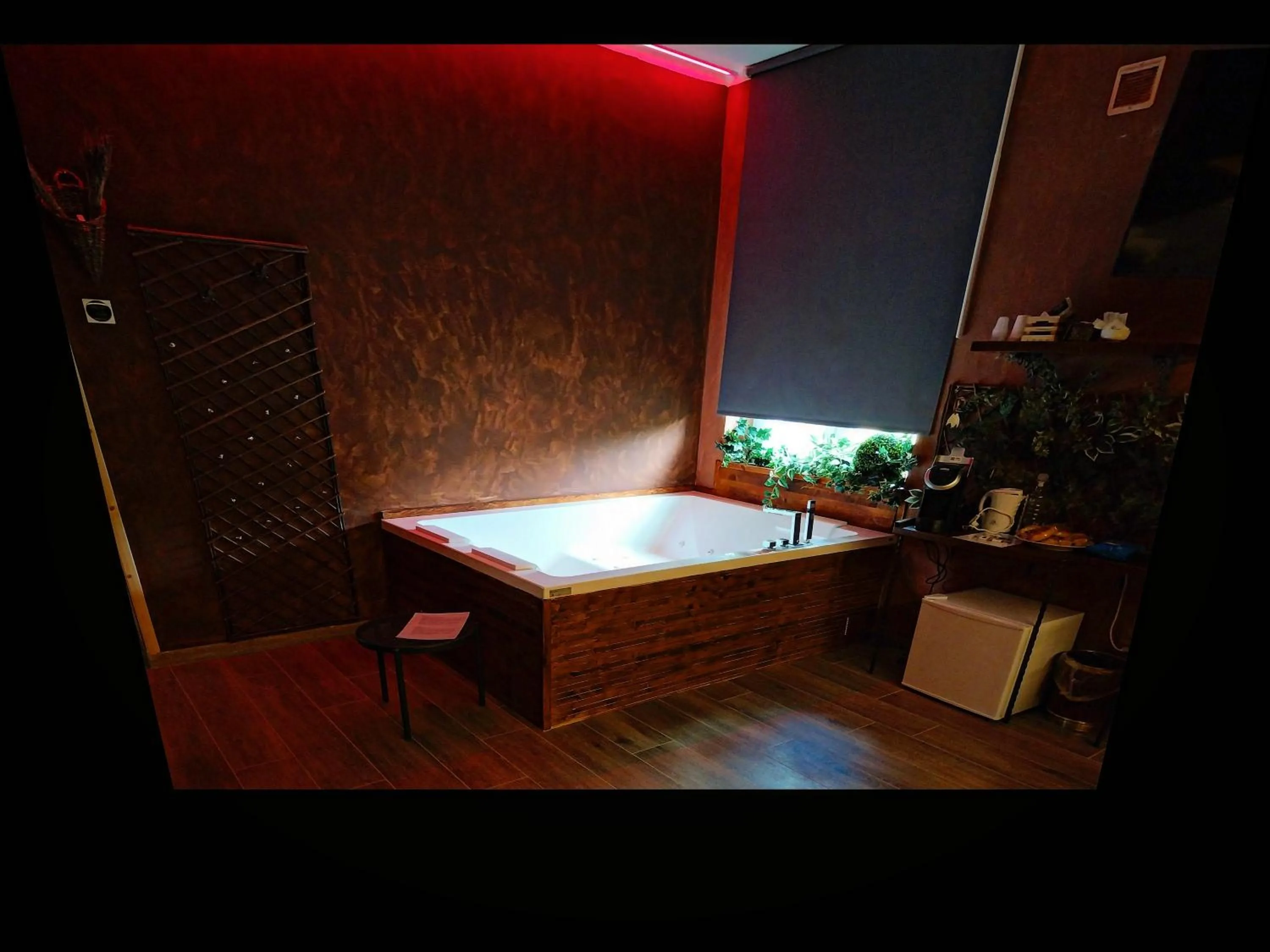 Hot Tub in Boutique Relais Villa Sofia