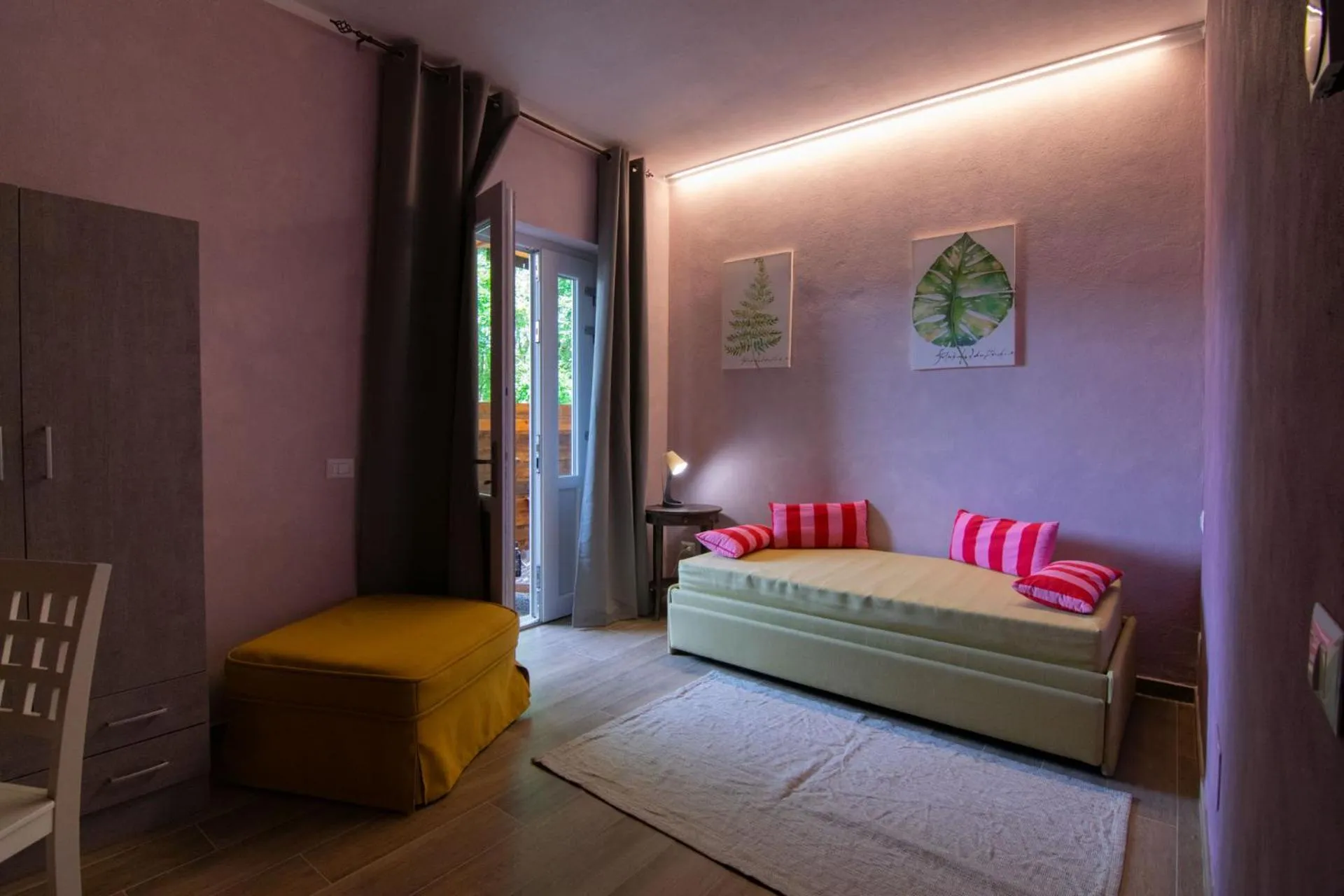 Living room, Bed in Boutique Relais Villa Sofia