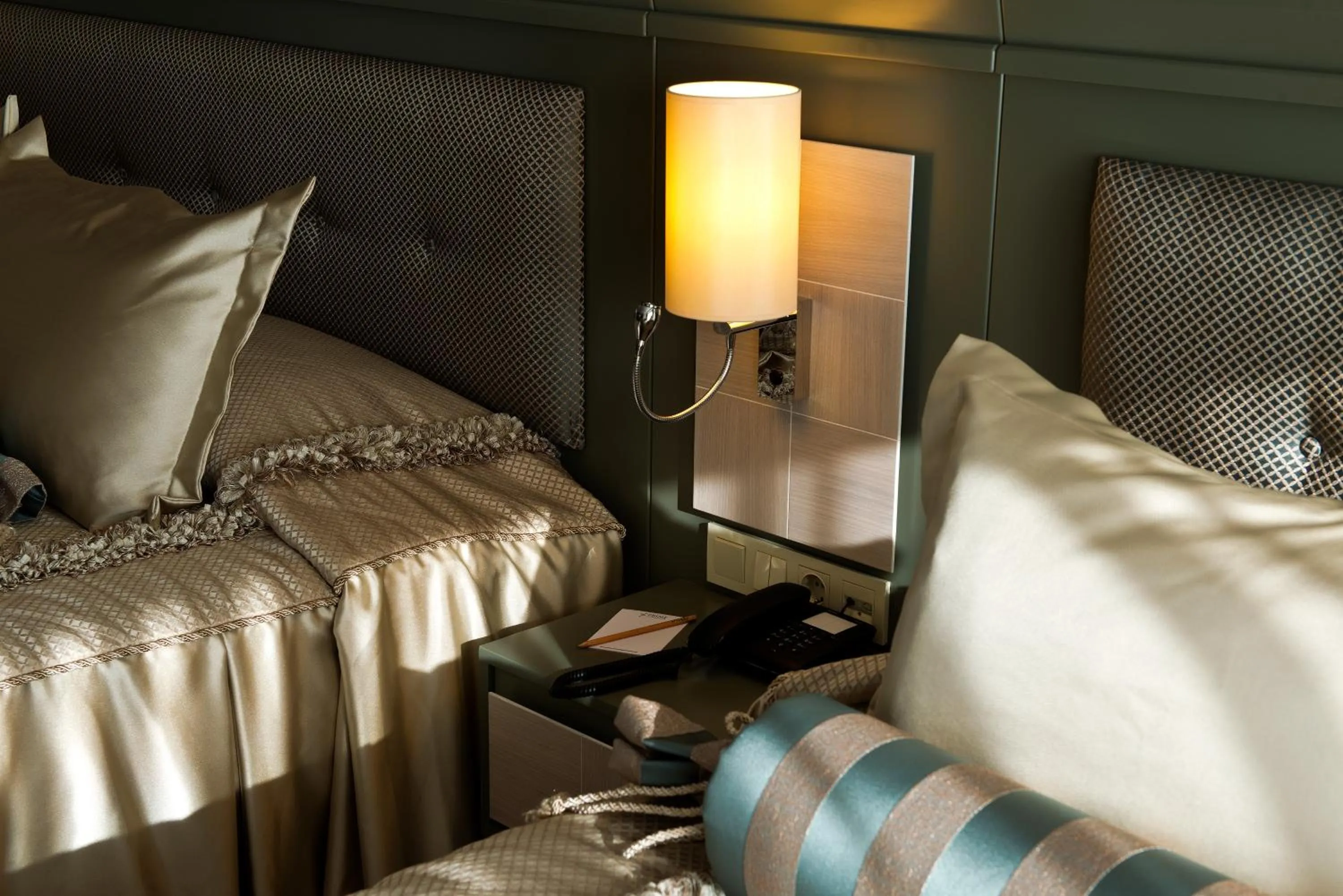 Bed in Prime Boutique Hotel