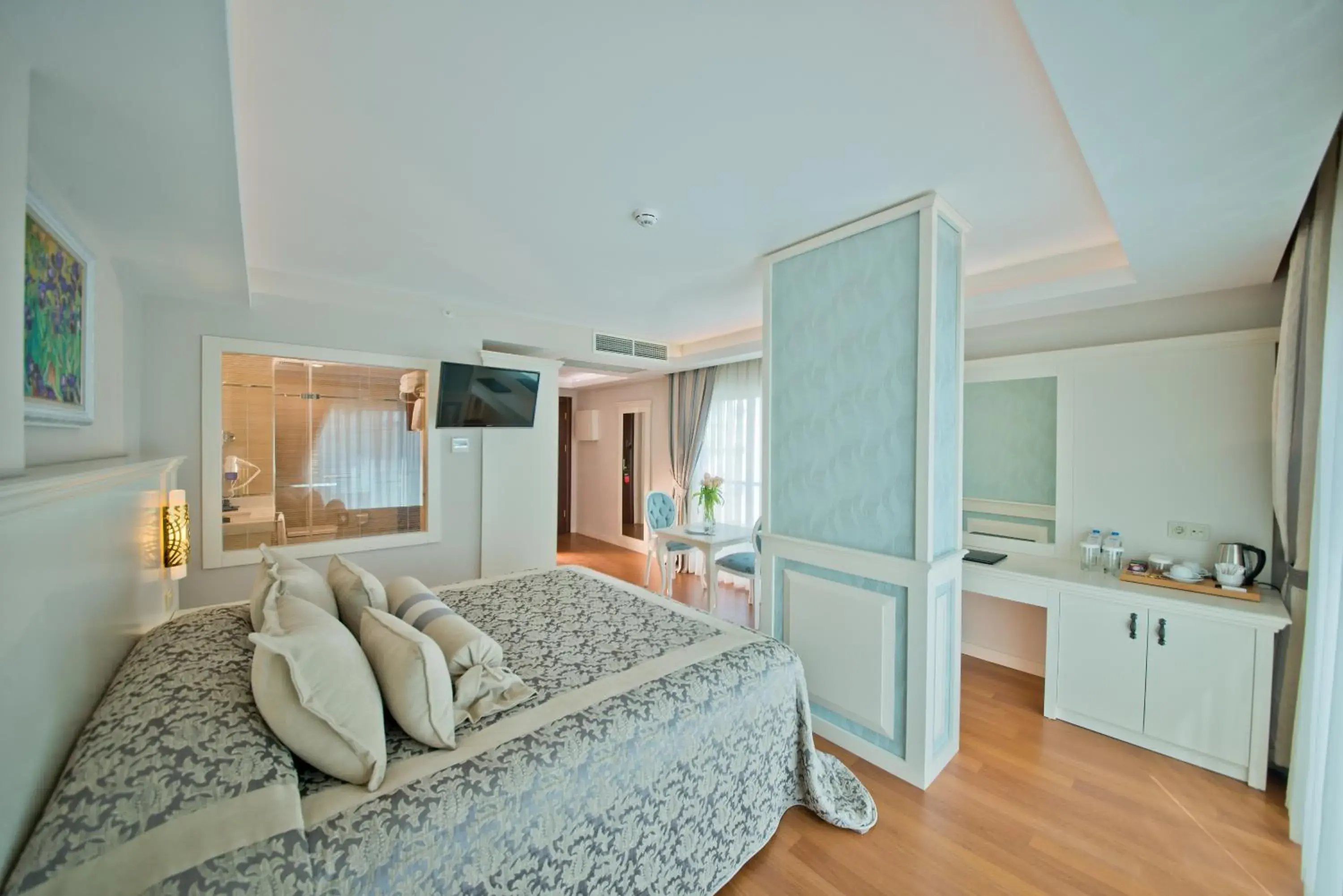 Deluxe Room with partial sea view - single occupancy in Prime Boutique Hotel Deluxe Room with partial sea view - single occupancy in Prime Boutique Hotel