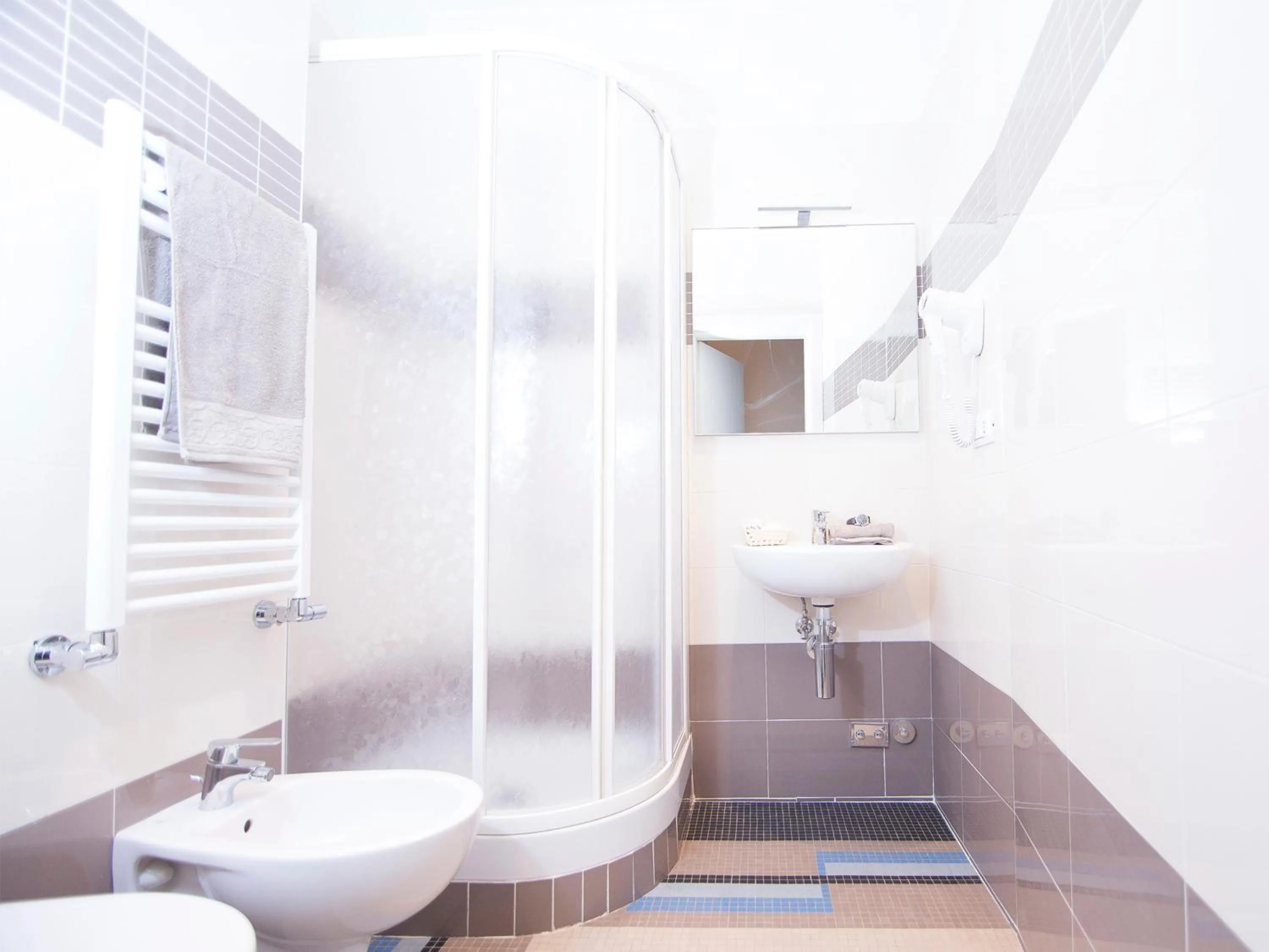 Shower in Lungomare Rooms & Charme