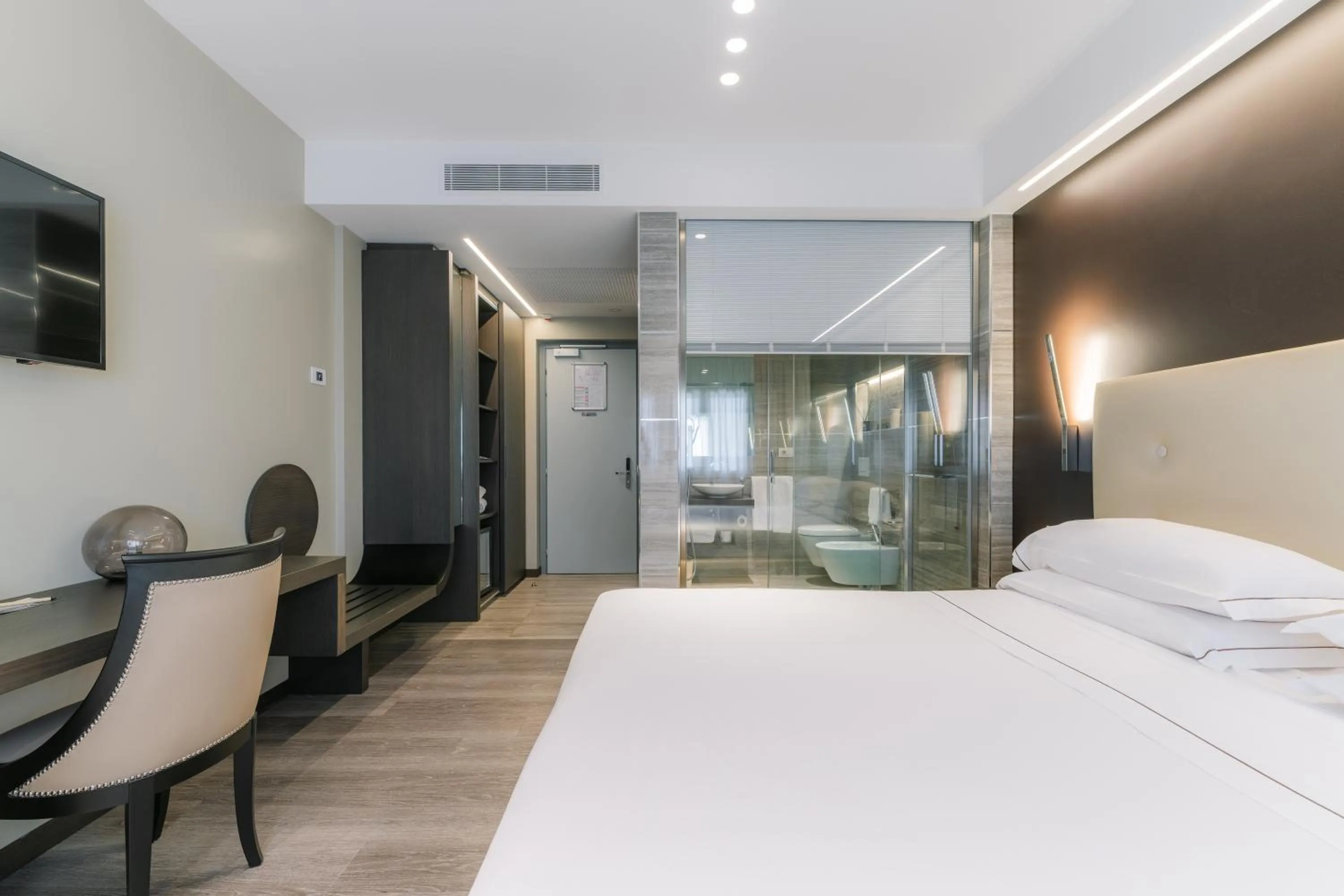 Bedroom, Bed in Smart Hotel King, by R Collection Hotels