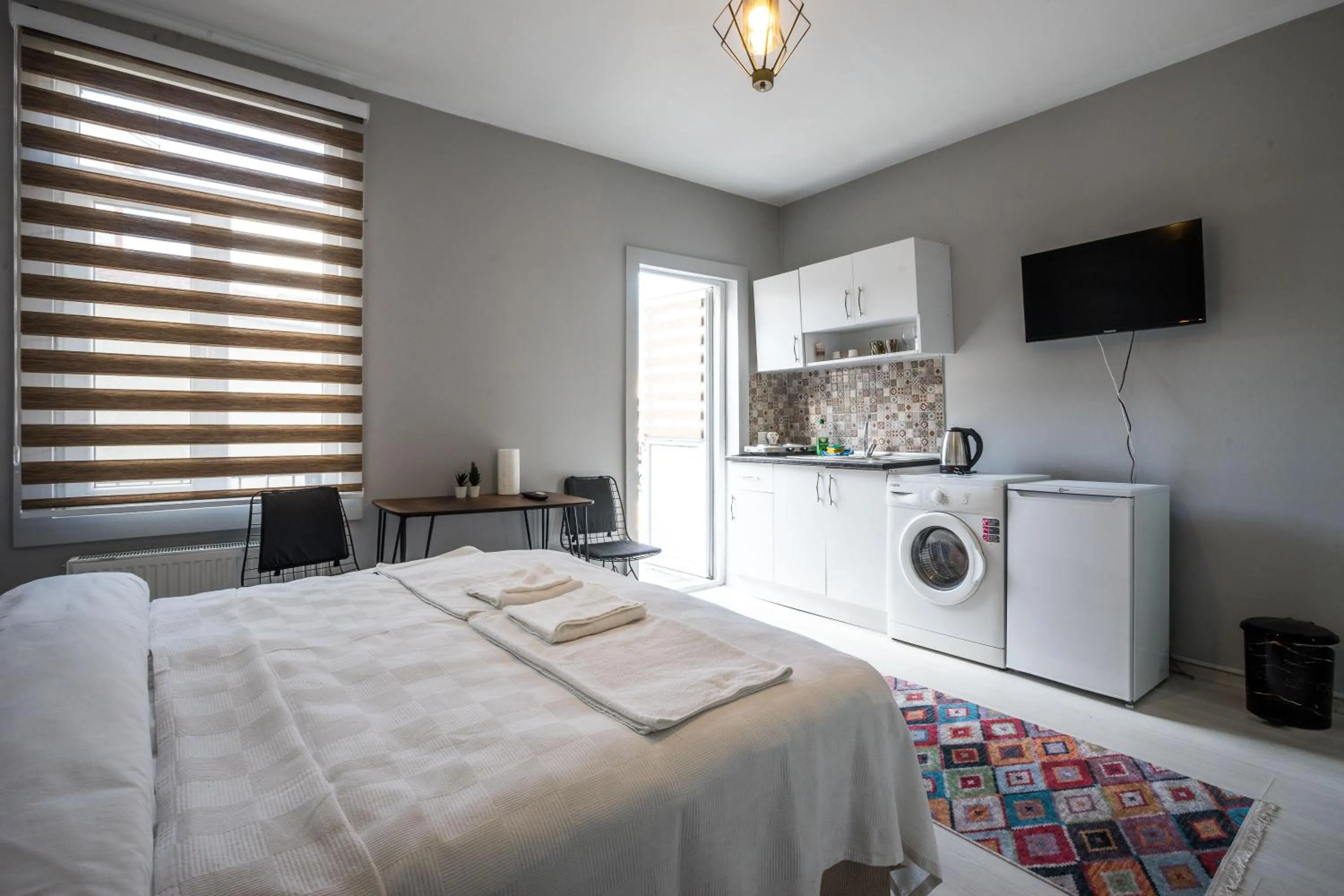 Kitchen or kitchenette, Bed in Zelya Istanbul Flats