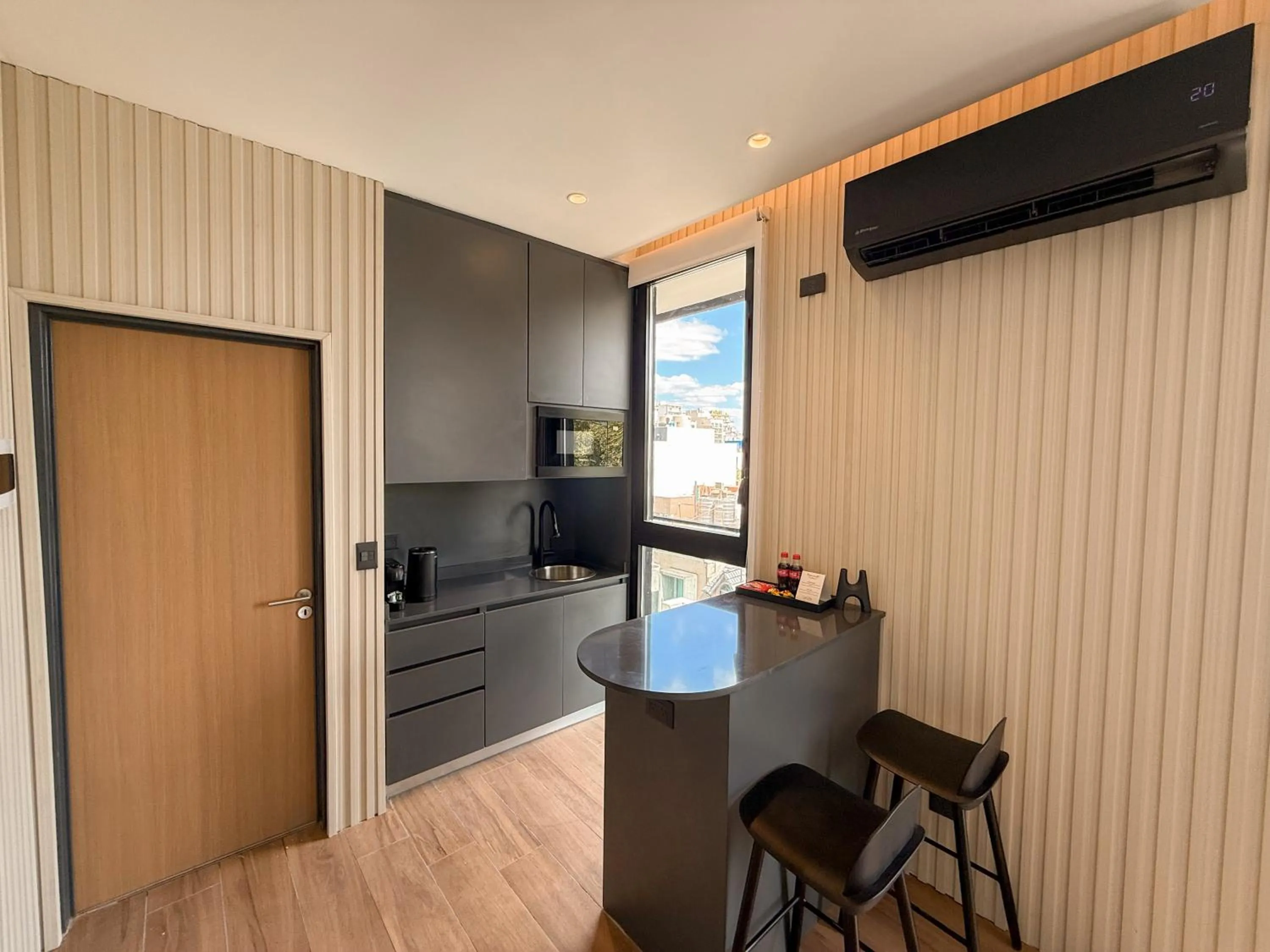 TV and multimedia in Live Soho Boutique Apartments Palermo Soho