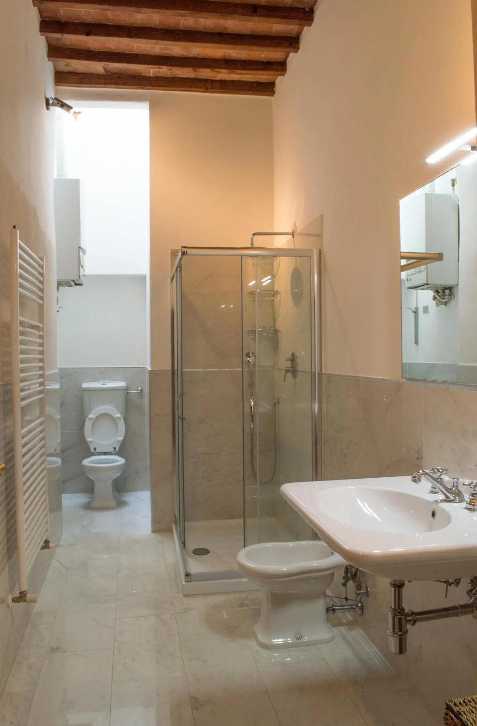 Bathroom in La Rosa Townhouse