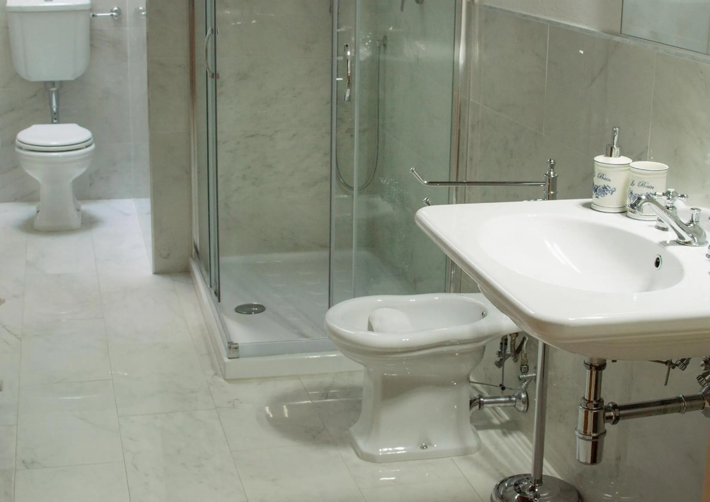 Bathroom in La Rosa Townhouse