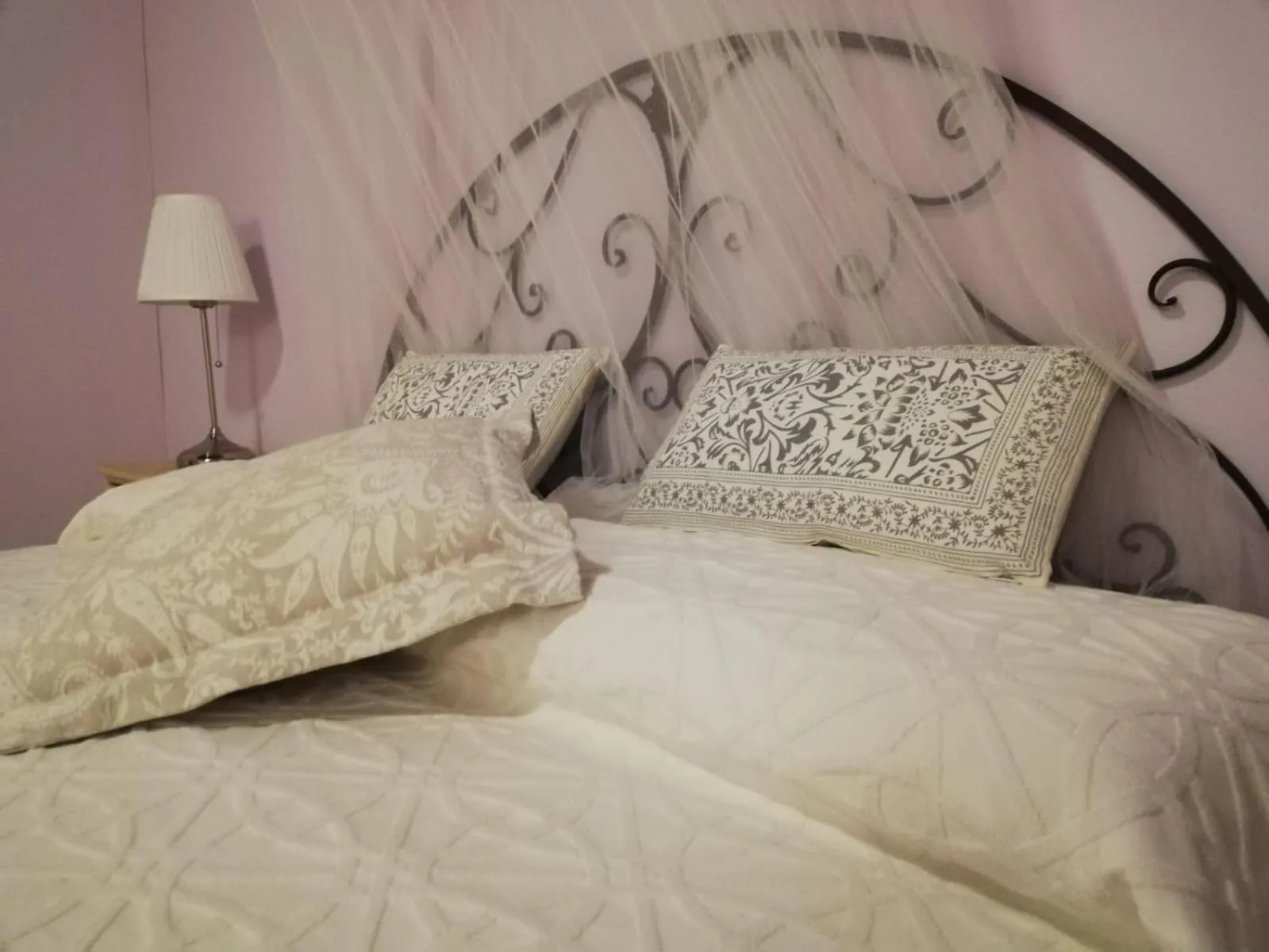 Bed in La Rosa Townhouse