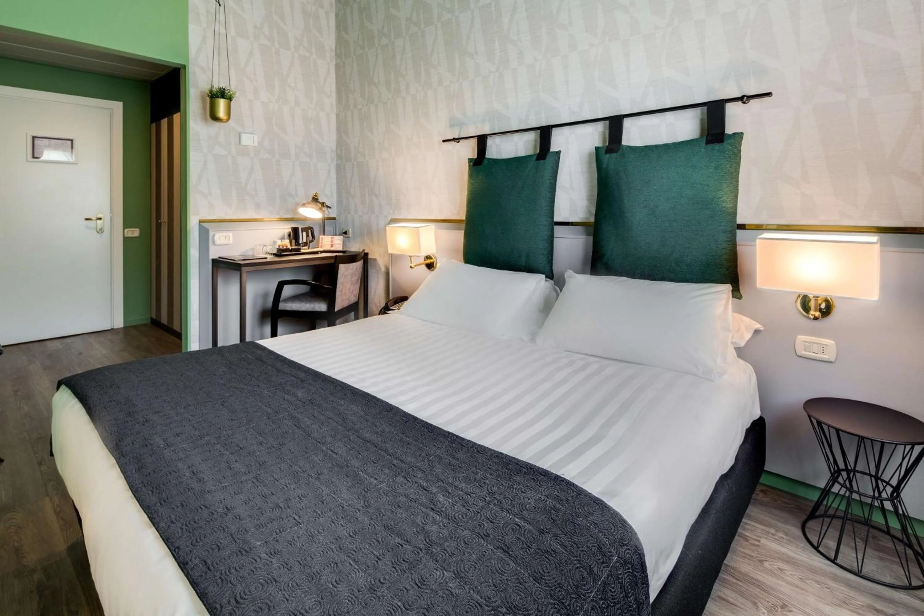 Photo of the whole room, Bed in Best Western Plus CHC Florence