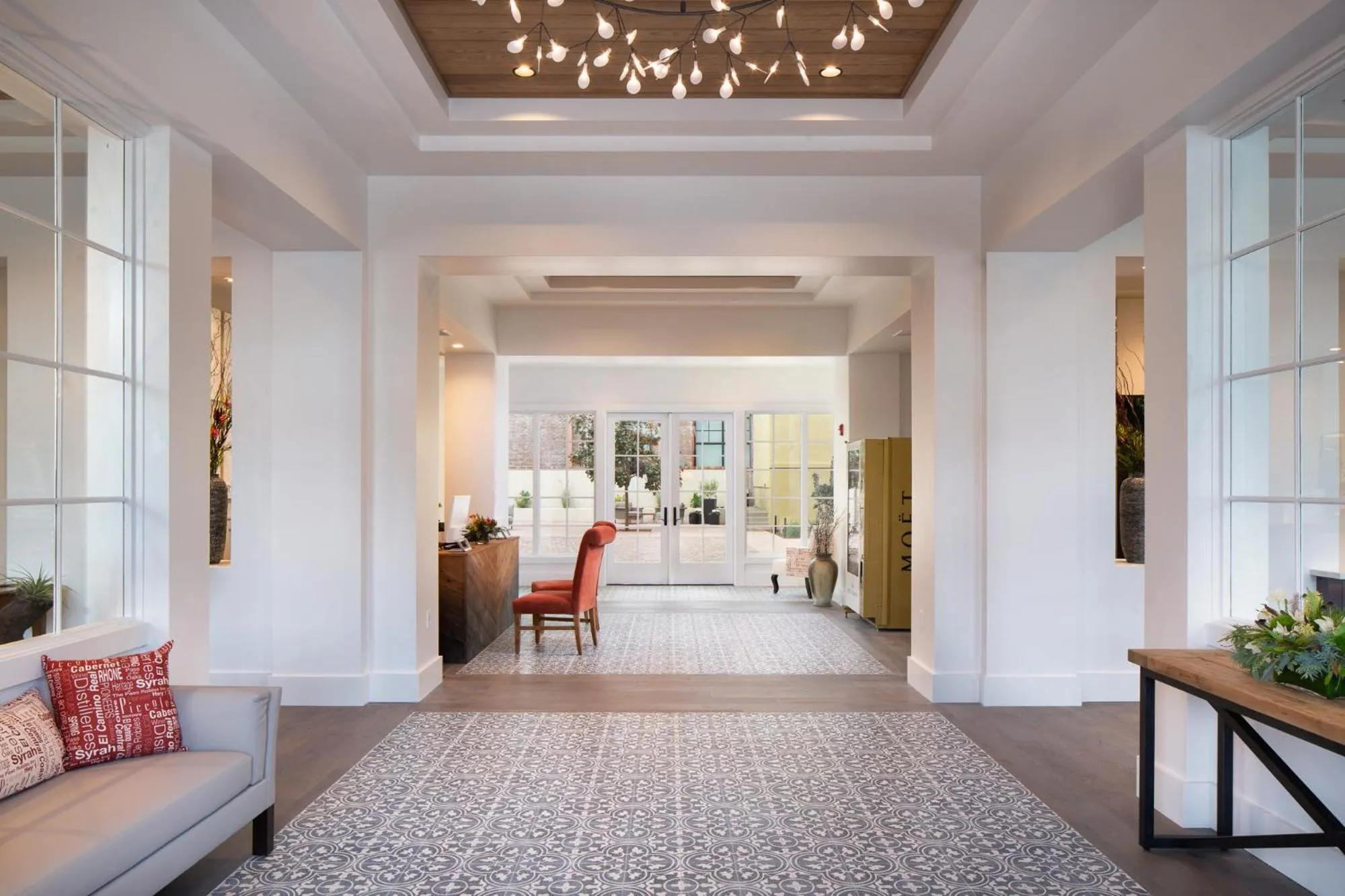 Lobby or reception in The Piccolo at Paso Robles Inn