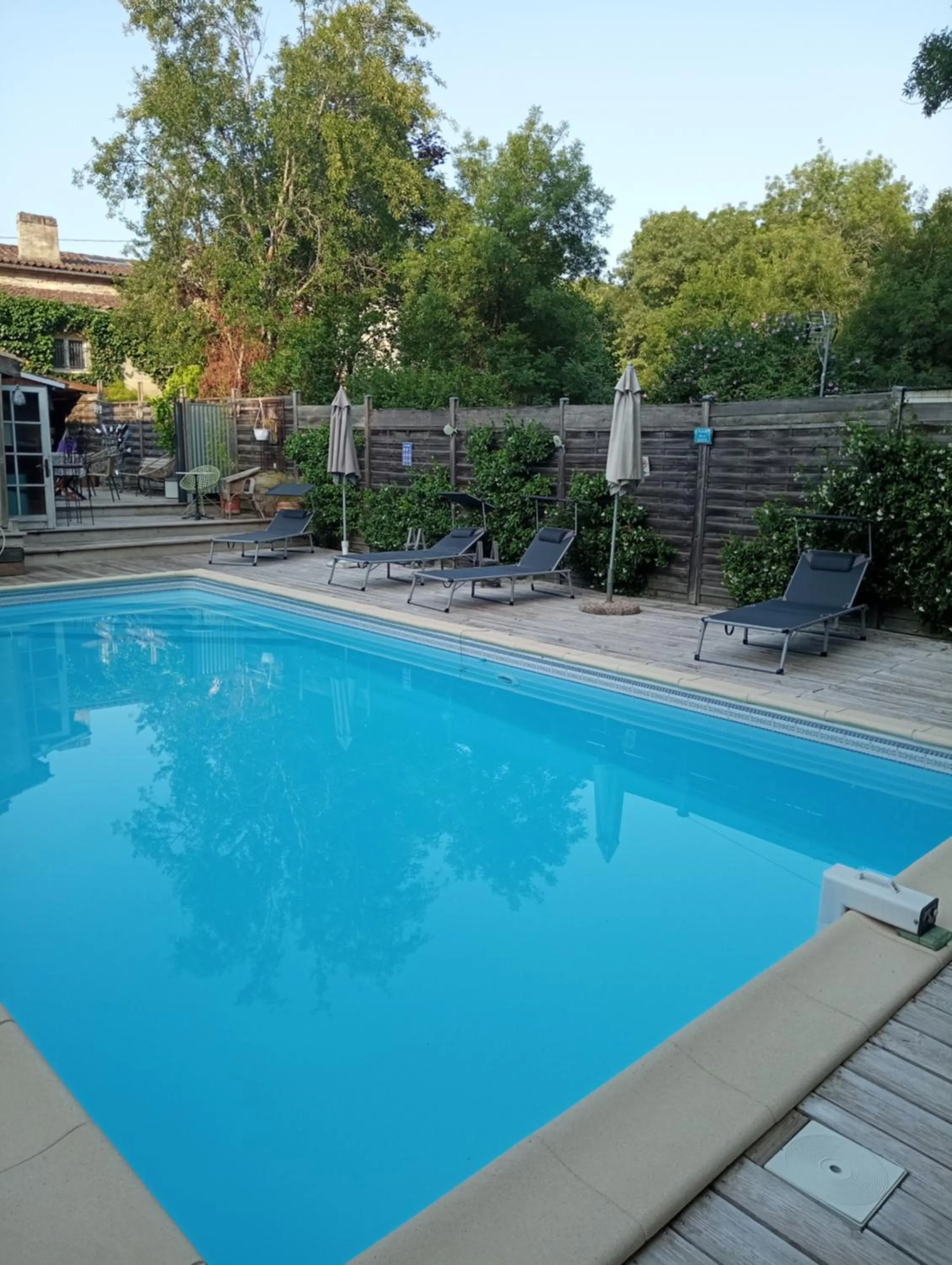 Swimming pool in La Girondine