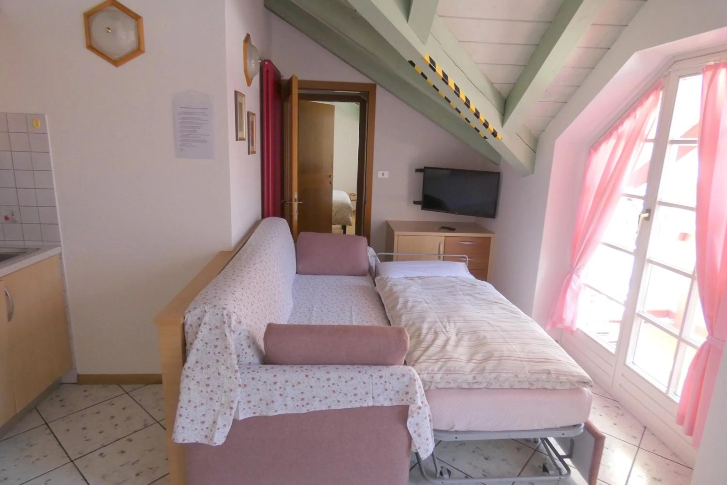 Living room, Bed in Casa Azzurra