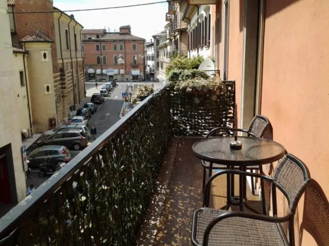 Re Lear - 4 bedrooms Apartment