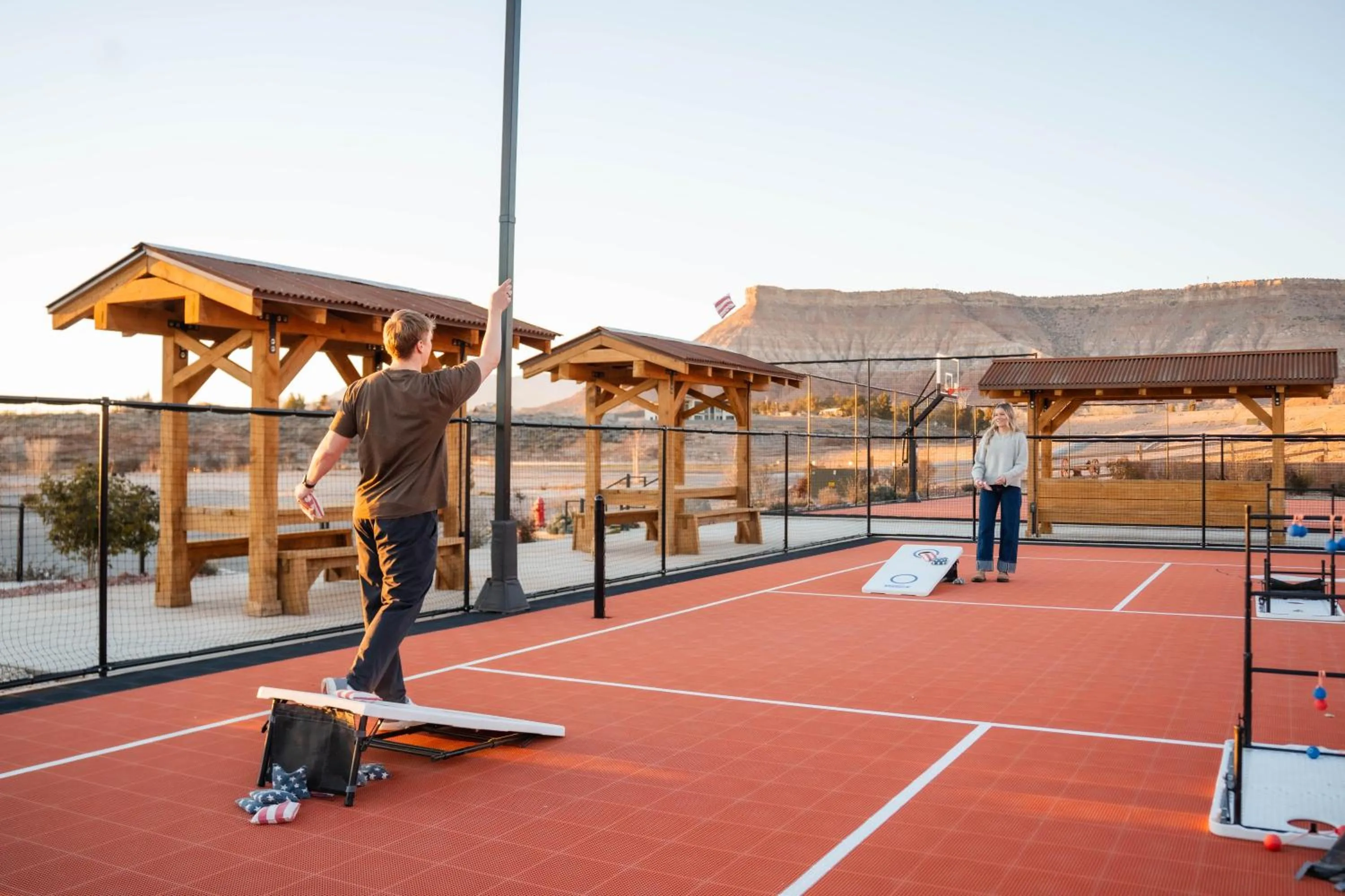 Deluxe Queen Room in Zion White Bison Glamping & RV Resort