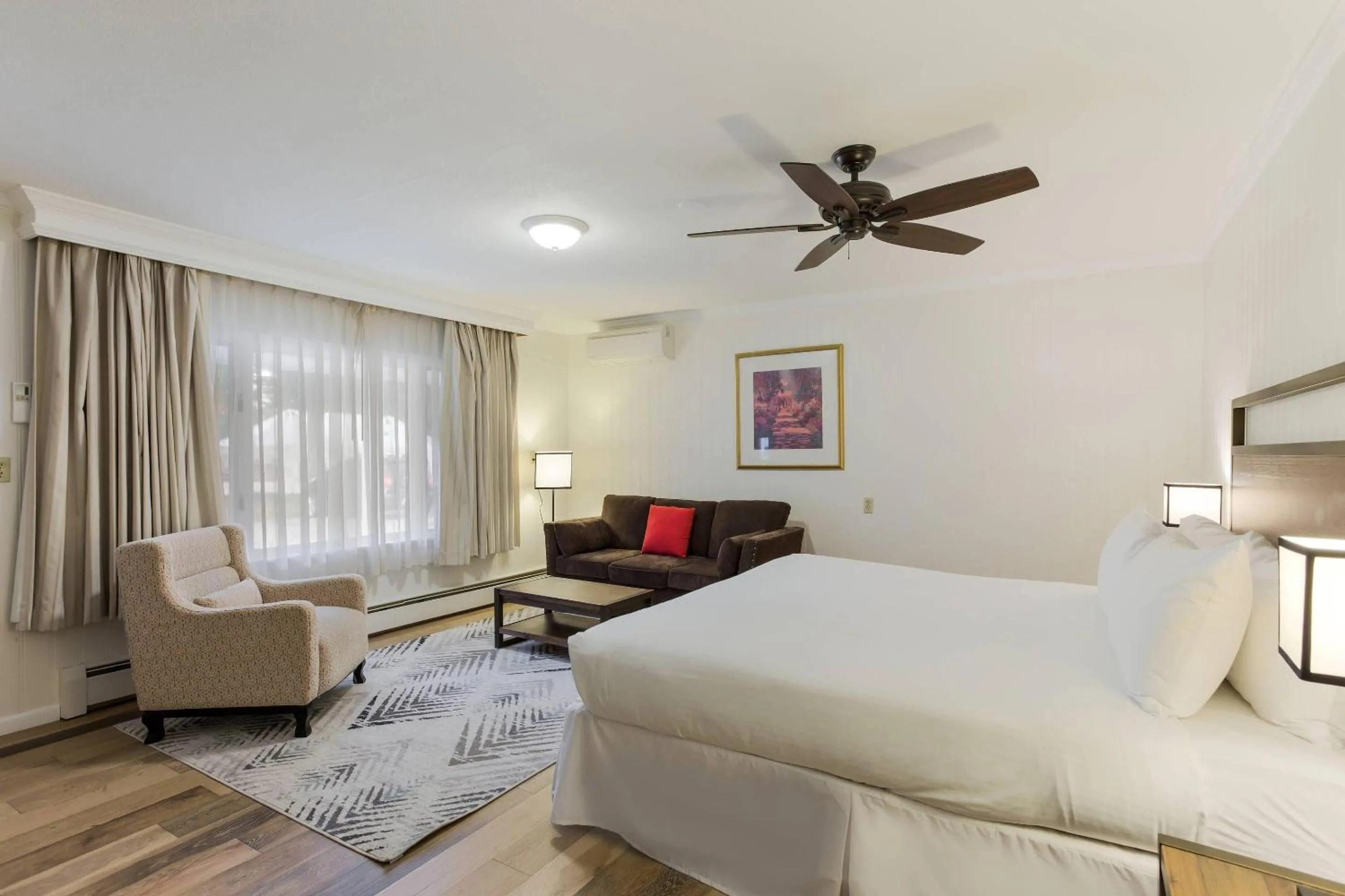 Bedroom, Bed in The Palmer House Resort, an Ascend Collection Hotel