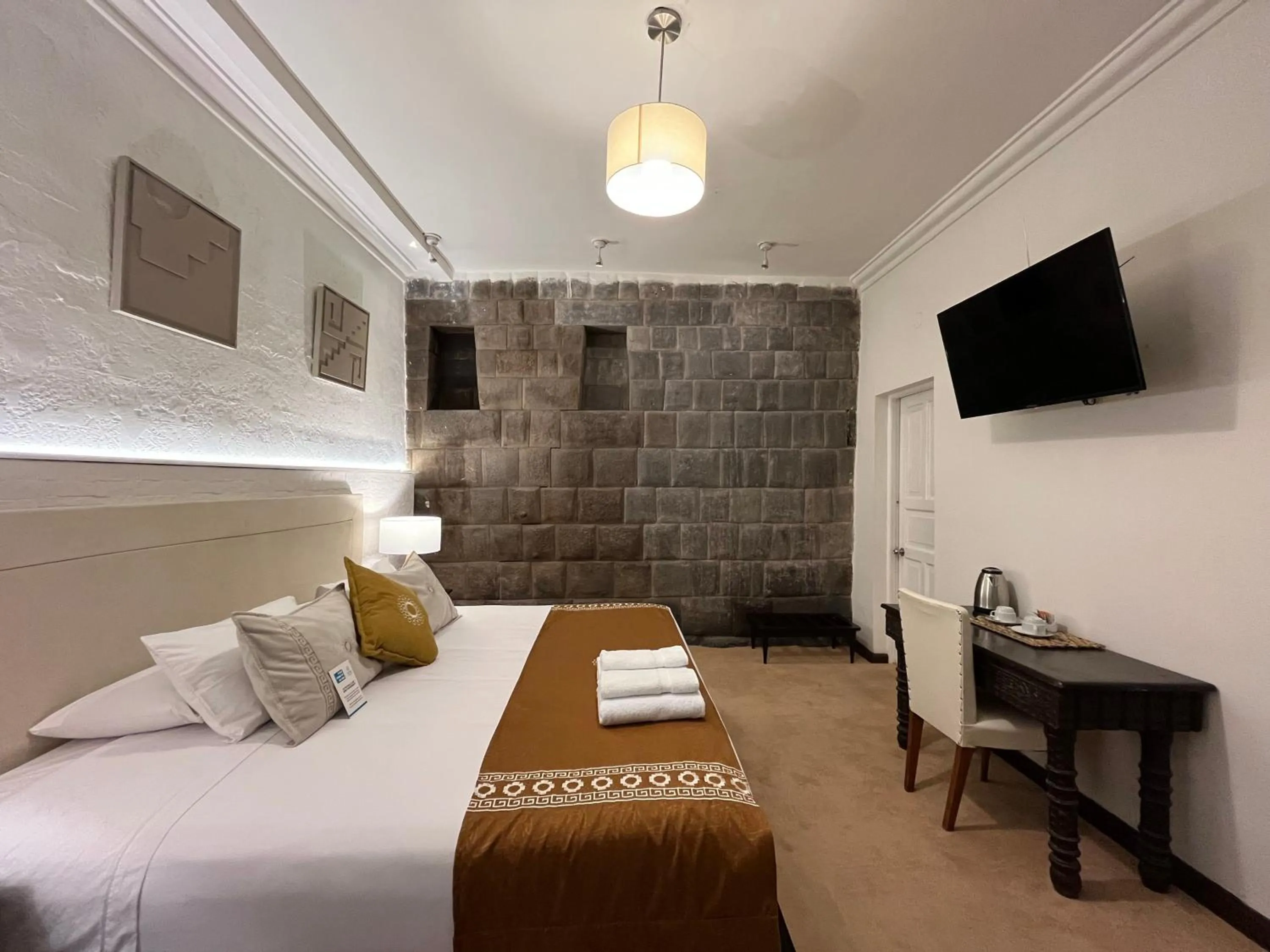 Bed in Katari at Plaza de Armas Cusco