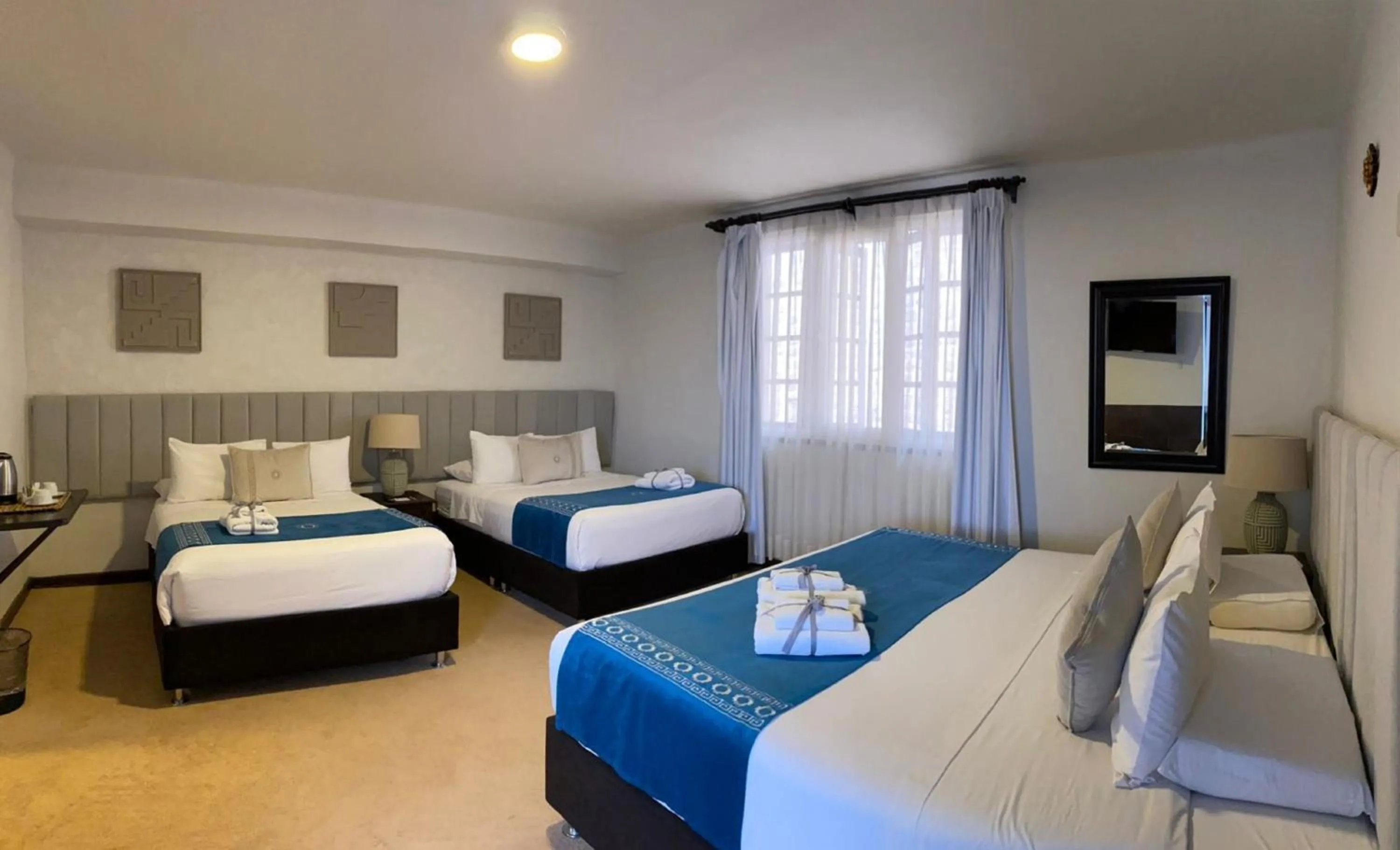 Photo of the whole room, Bed in Katari at Plaza de Armas Cusco