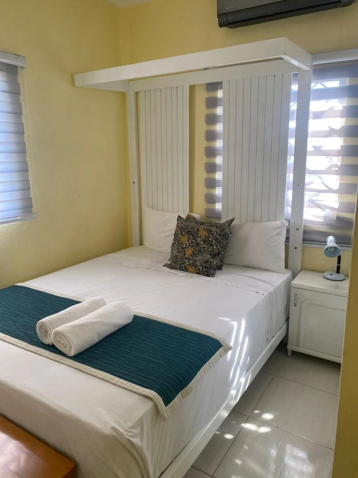 Bed in Apartamentos Melya cerca de la Playa Caleta