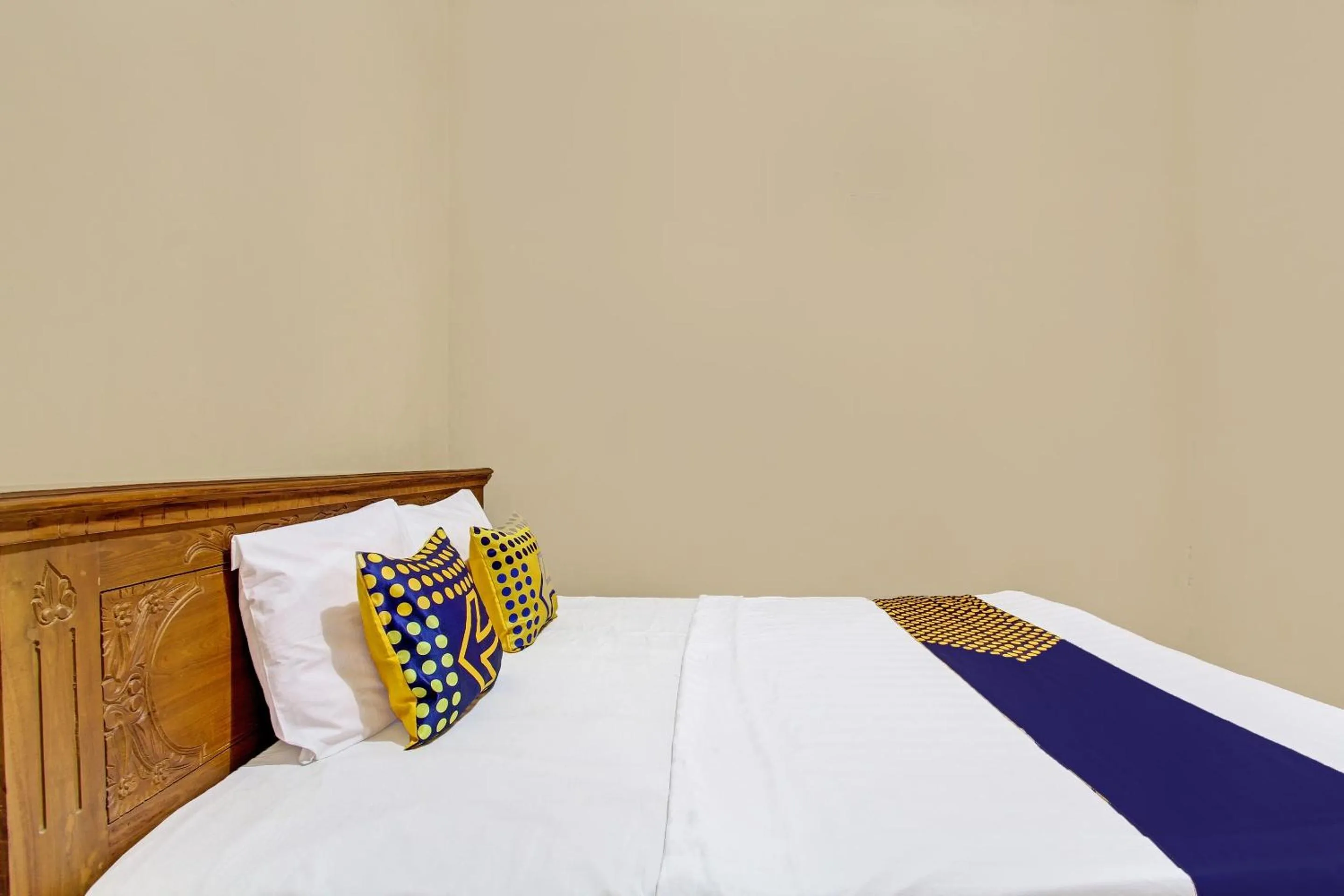 Bedroom, Bed in Hotel O Timoti Guest House