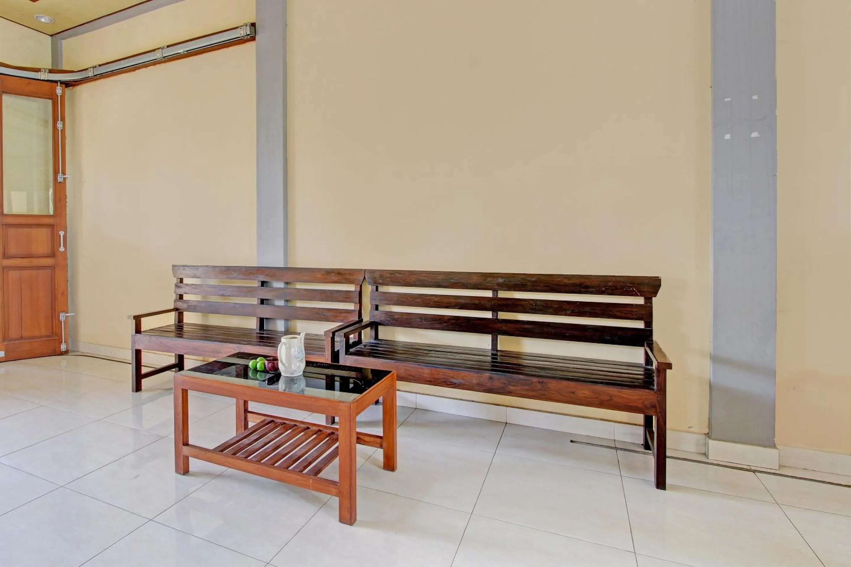 Lobby or reception in Hotel O Timoti Guest House