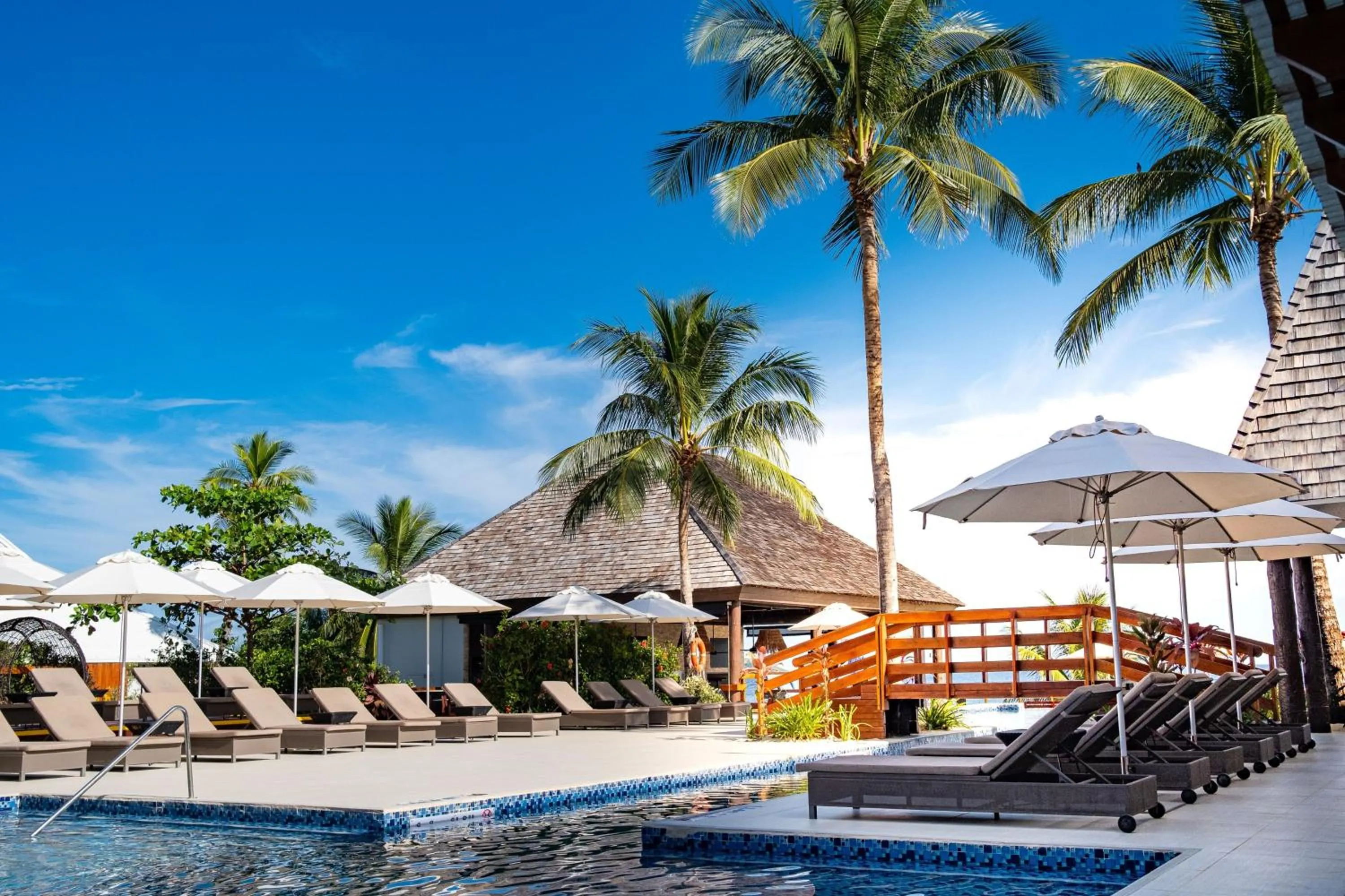 Swimming pool in Sheraton Resort & Spa, Tokoriki Island, Fiji