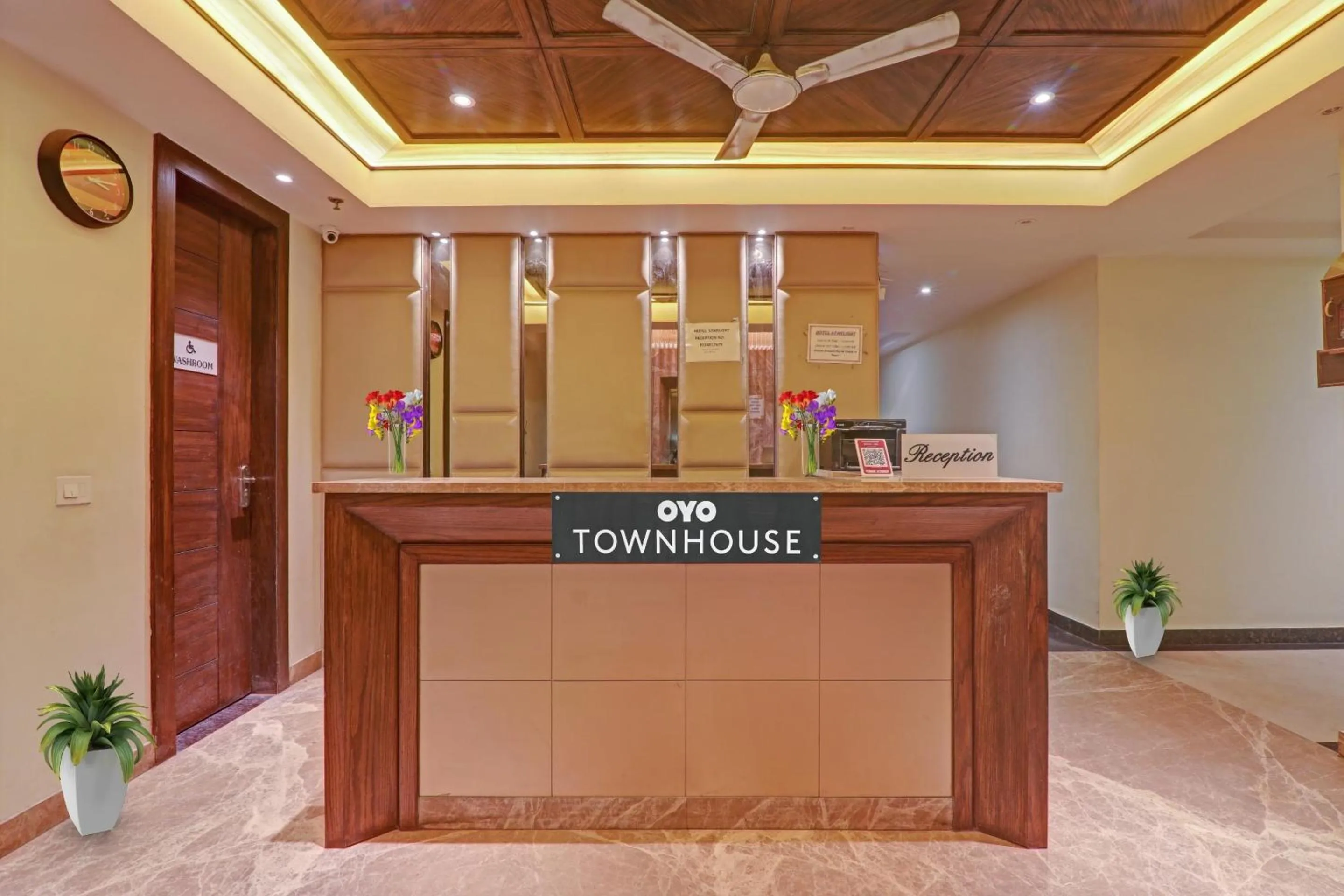Lobby or reception in Townhouse Hotel Spotlight